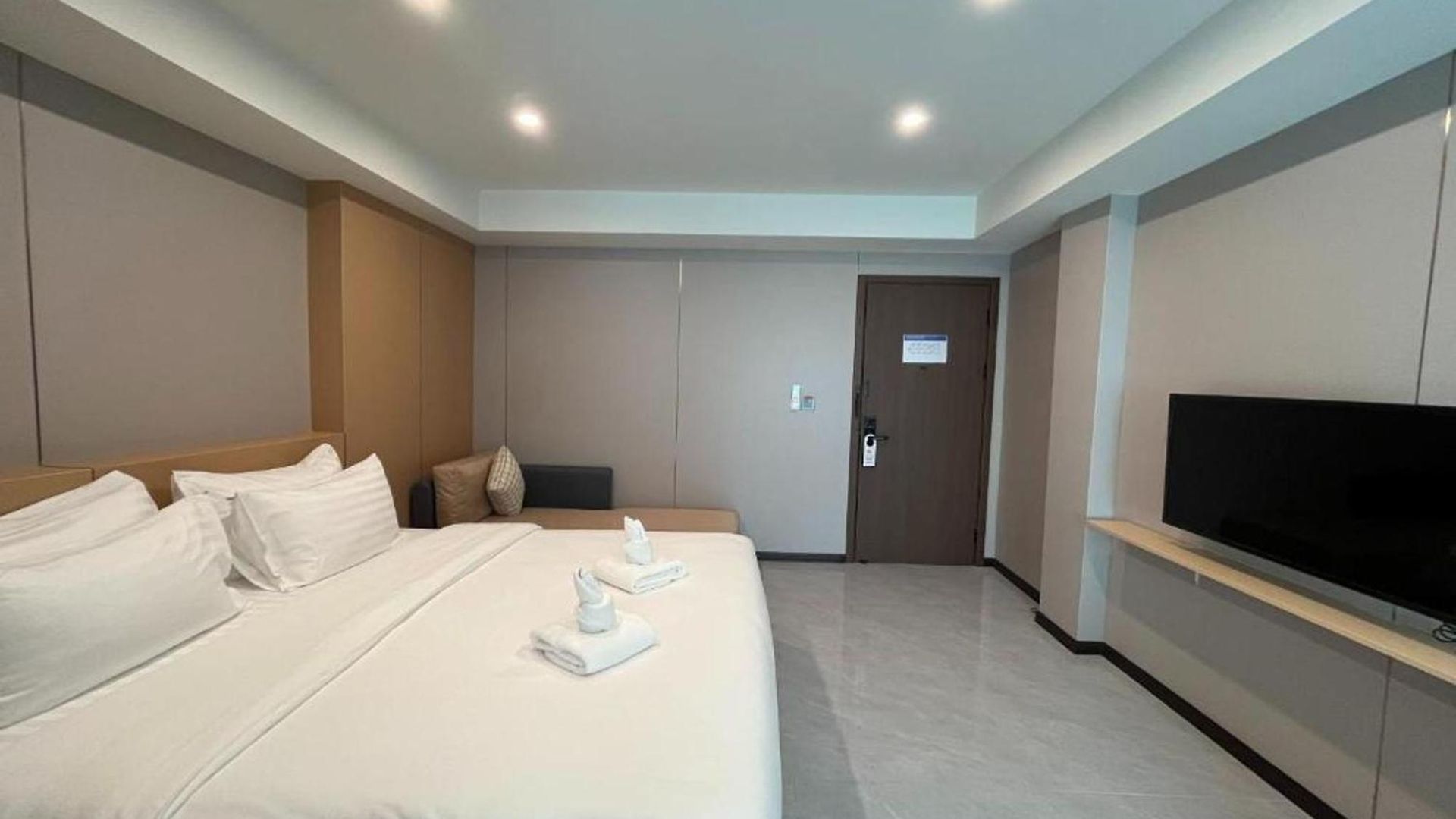Velin Hotel-central Pattaya-1 Guest house