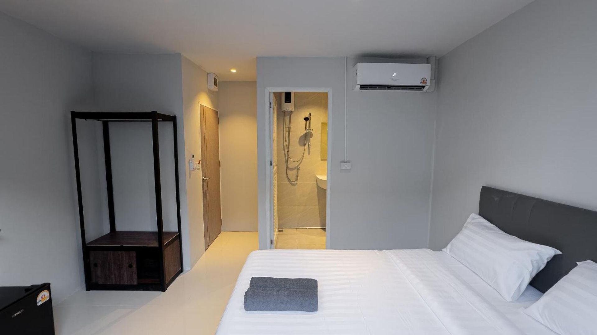 On The Six Pratamnak Aparthotel Pattaya