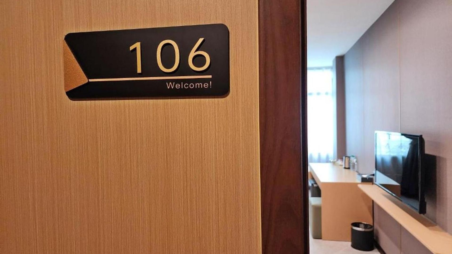 Velin Hotel-family 2