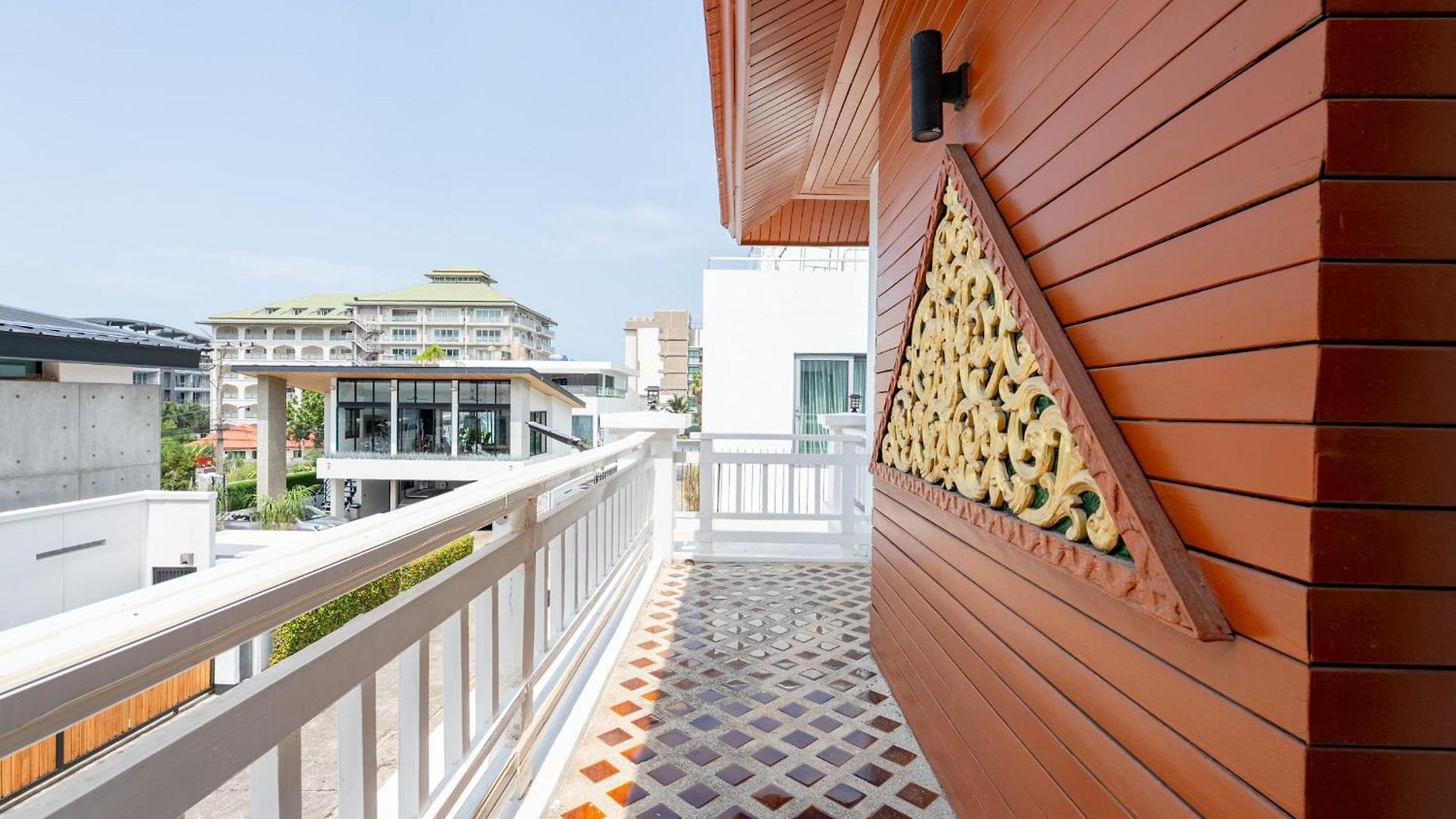 G Thai Happy Pool Villa
