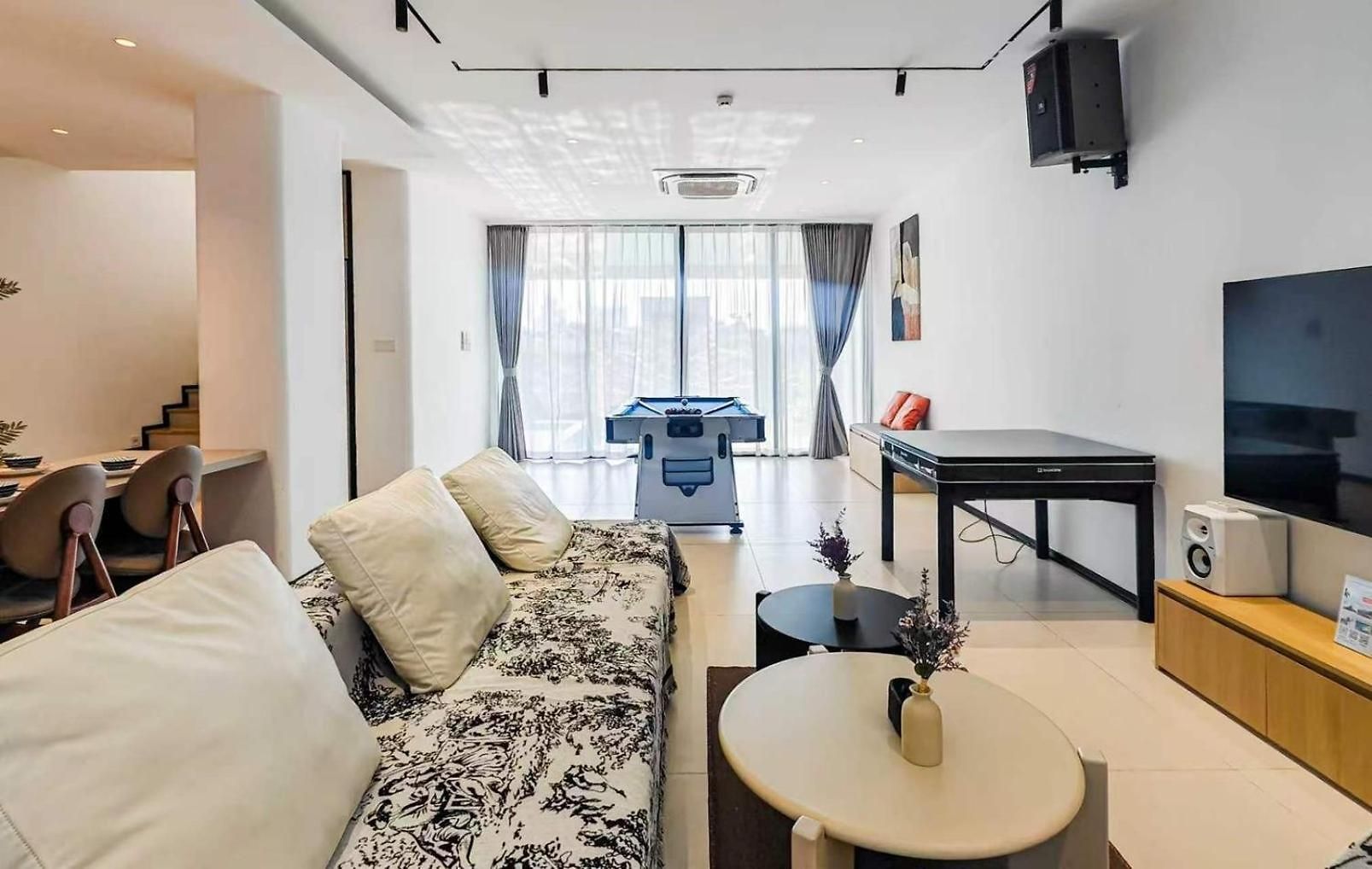 Pure Space 4br Ktv Bbq Kitchen Swimming Pool Villa *