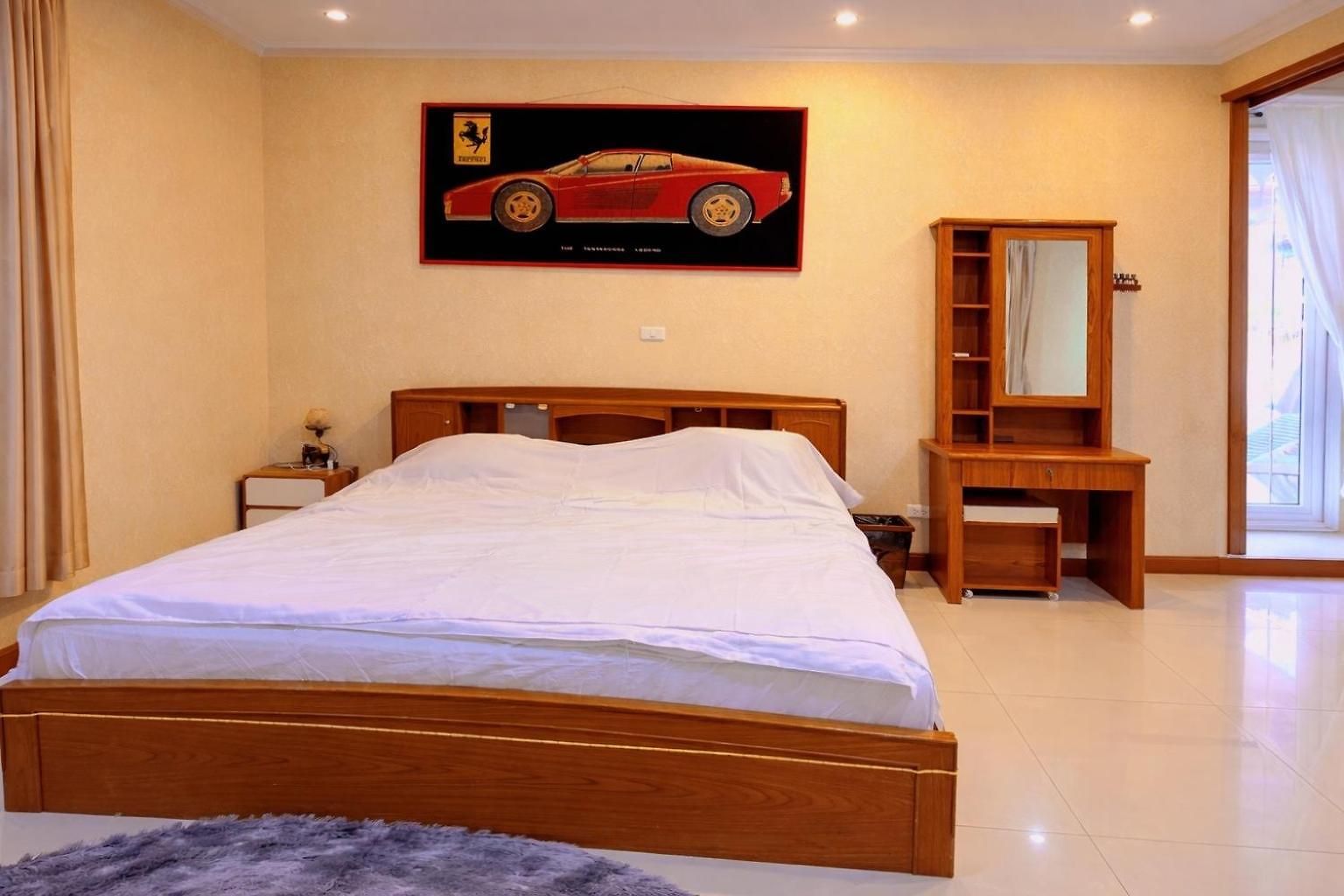 5br Pool Sleeps 10 Villa *