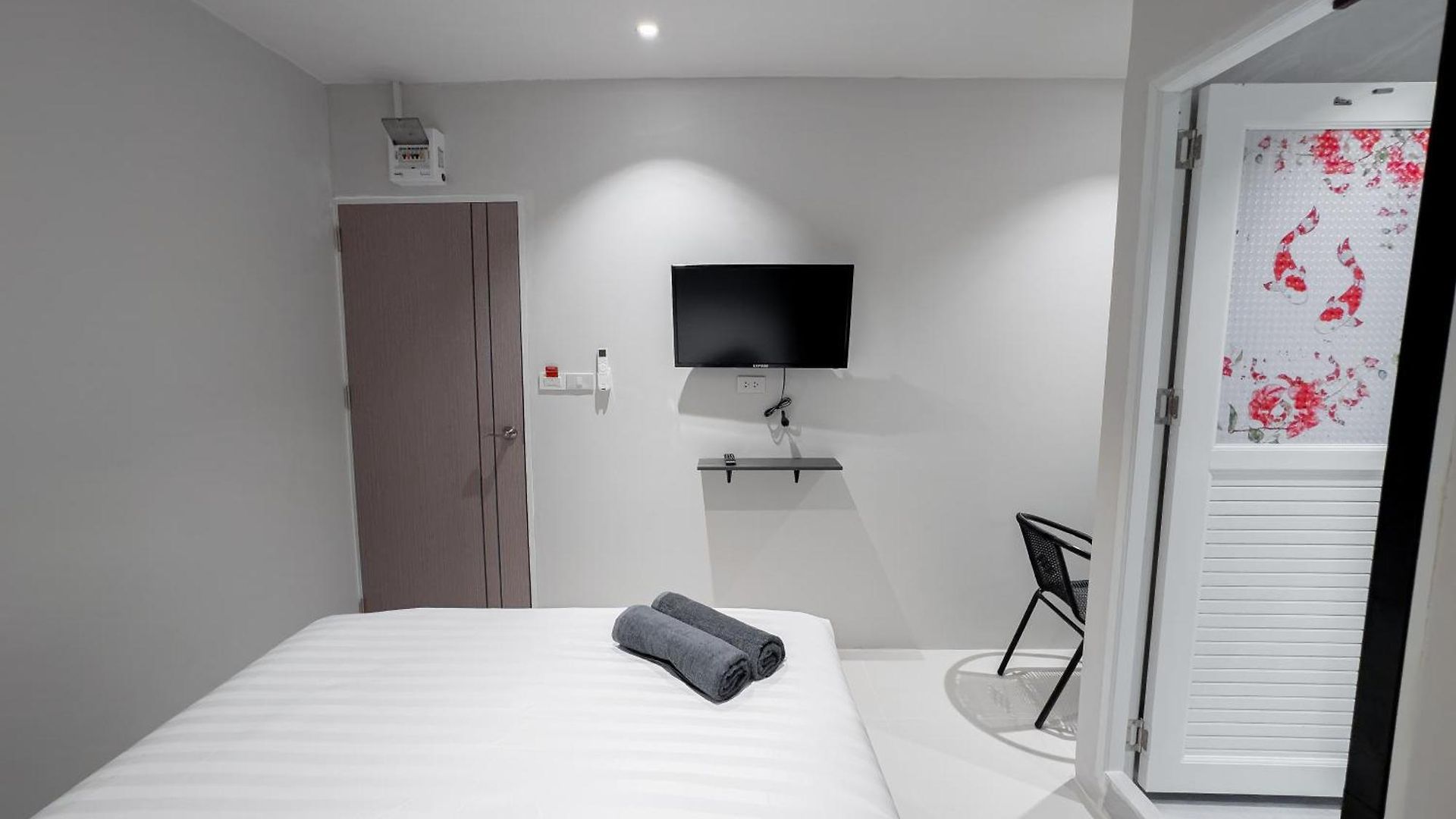 On The Six Pratamnak Aparthotel Pattaya