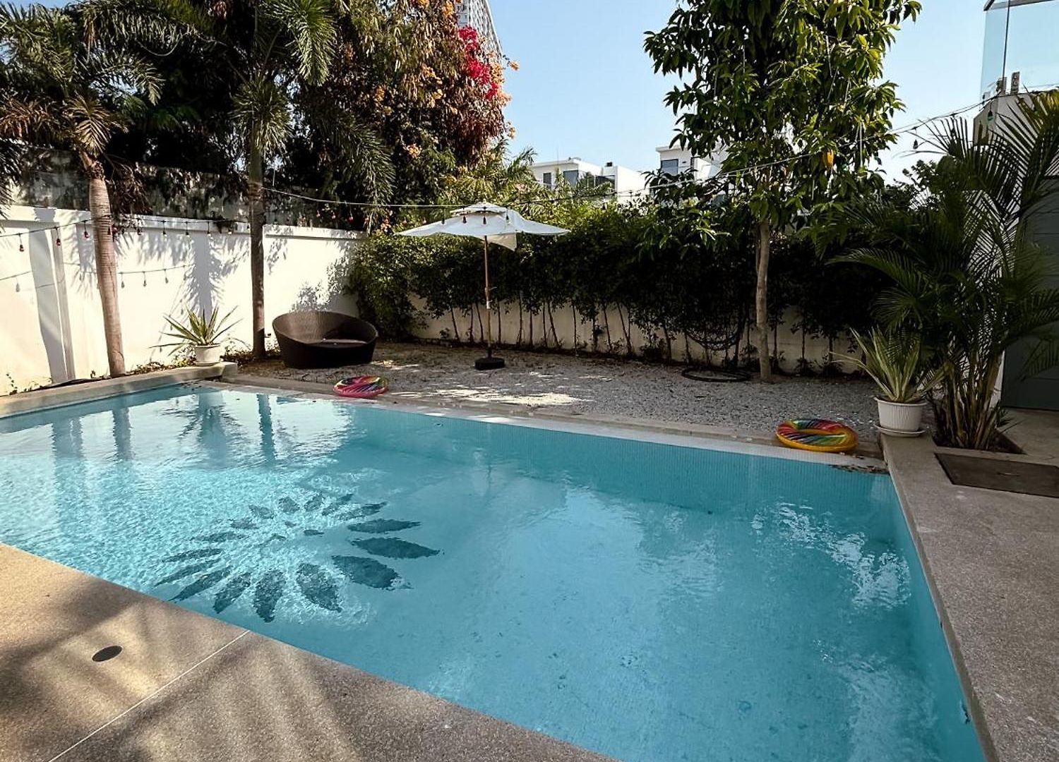 Luxury 6 Bedroom Private Pool In Palm Springs Villa *