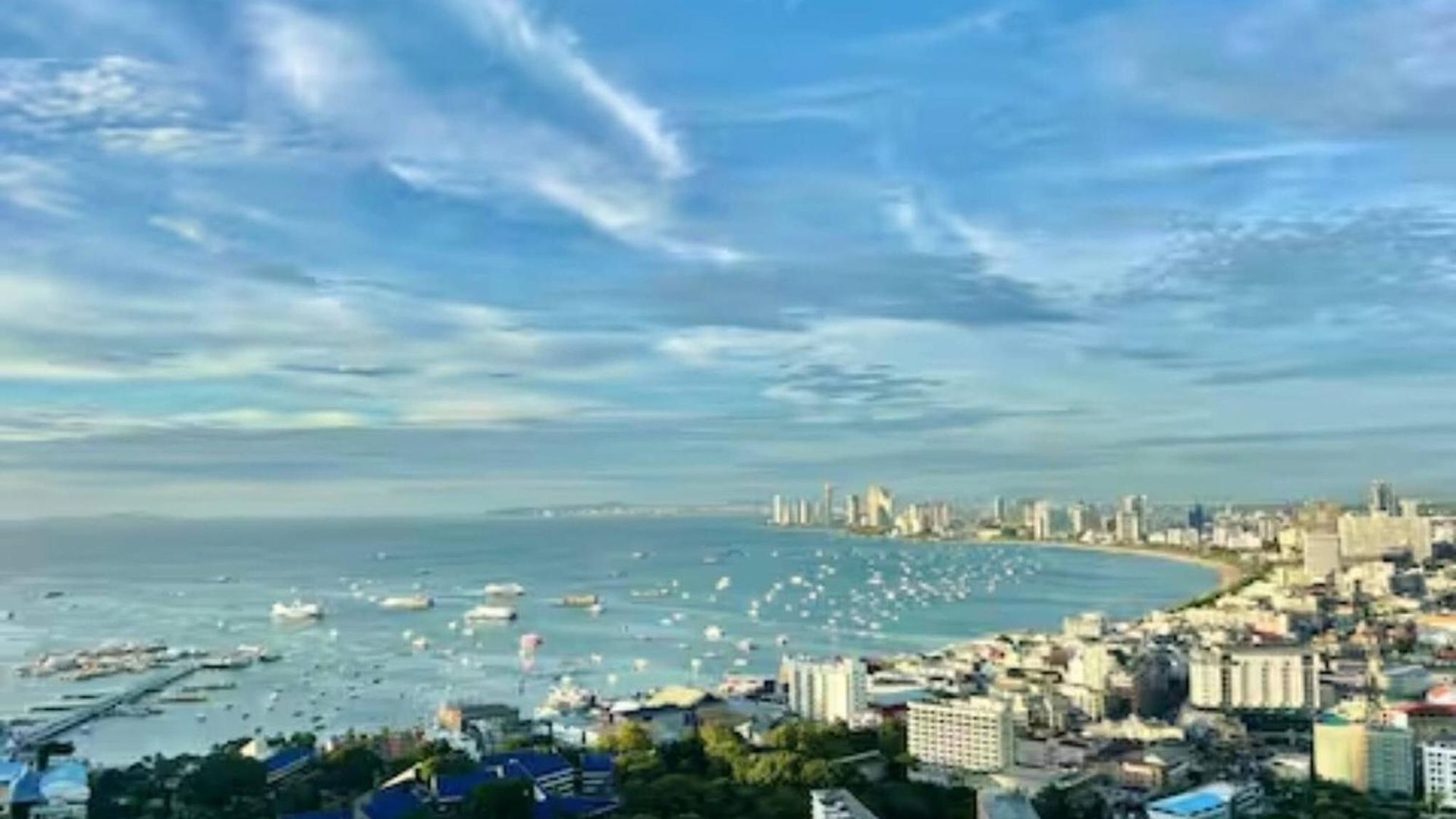 Walk To Walking Street * Pattaya