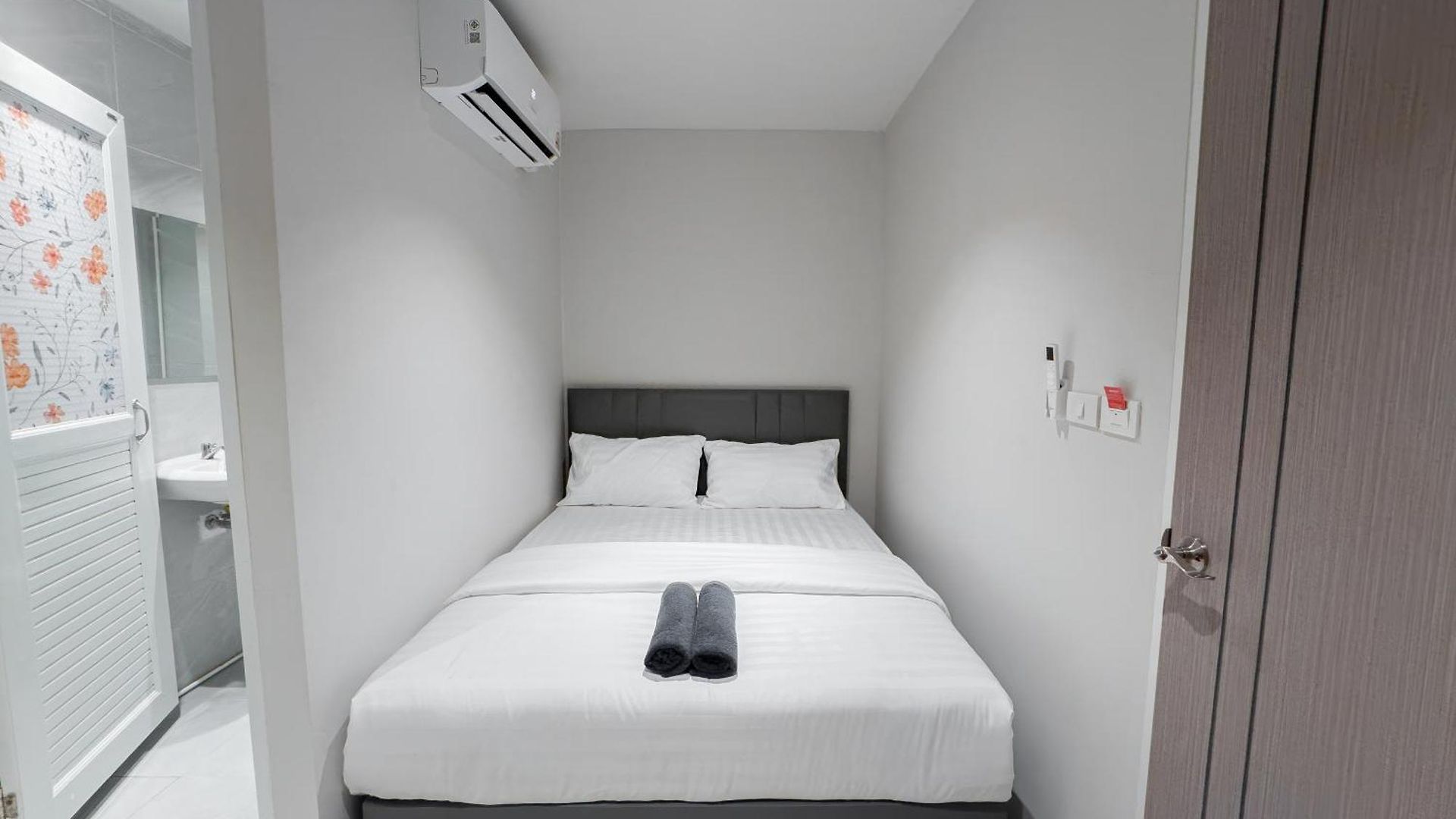 On The Six Pratamnak Aparthotel