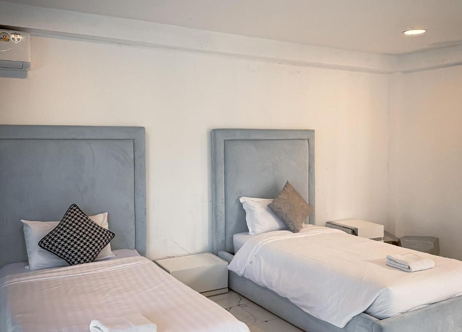 Luxury 6 Bedroom Private Pool In Palm Springs * Pattaya