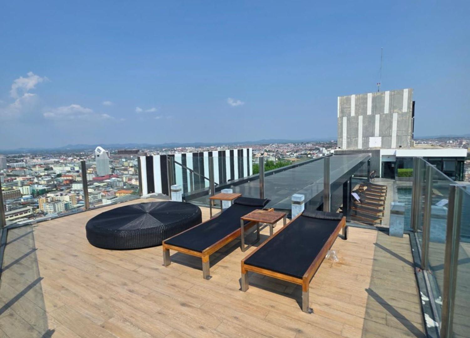 The Base Thai Apartment *