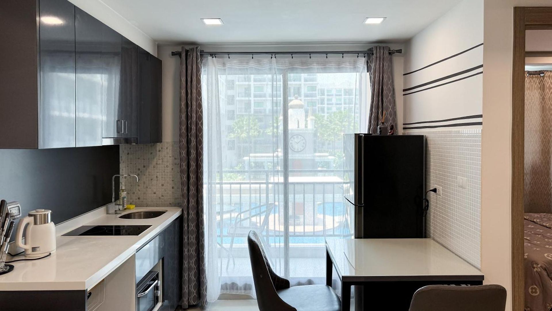 Apartment Arcadia Continental Free Electricity Pattaya
