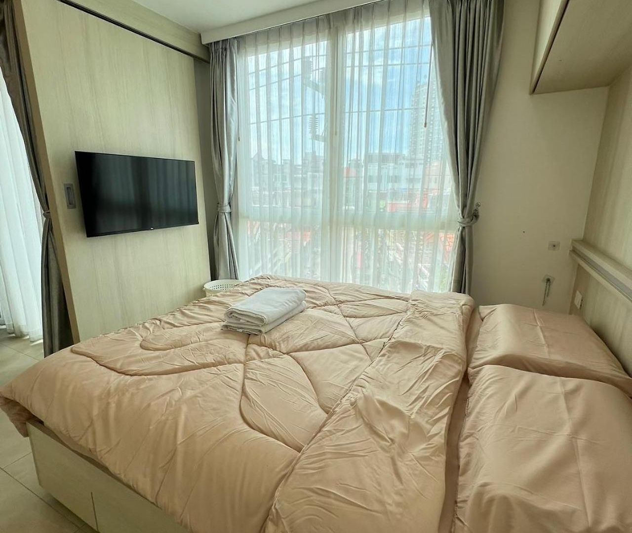 Apartment 奥林巴斯水系公寓两卧f F健身房 游泳池 *