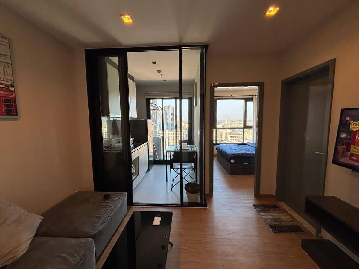 Apartment In The Heart Of The Base *