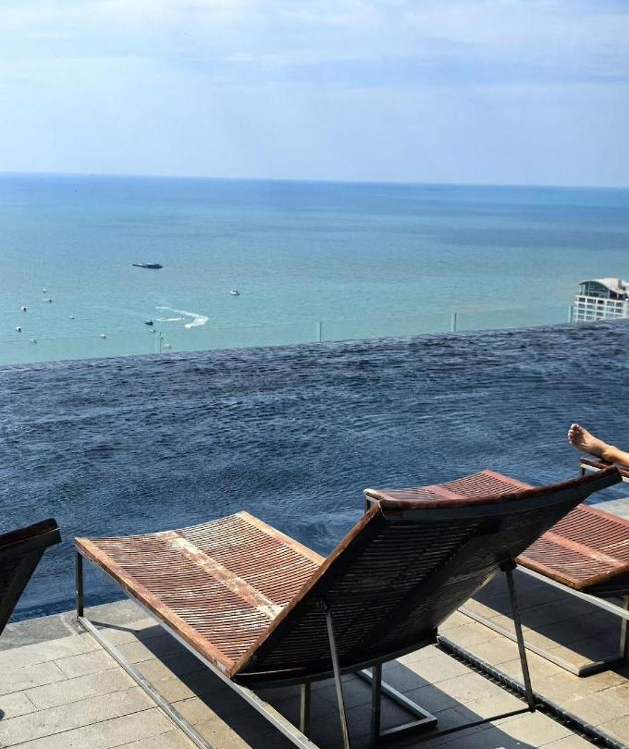 Centric Sea 21st Floor Sea View Floor Infinity Pool 21 Terminal Centara Walking Street 6th Lane Temple Of Truth