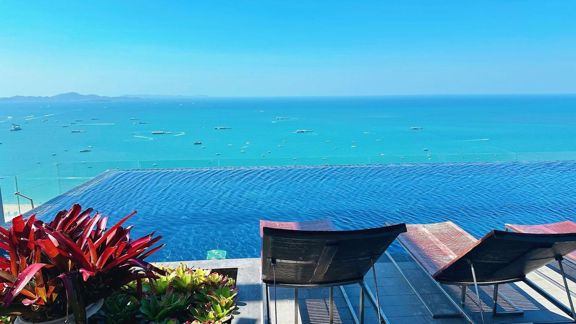 Centric Sea 21st Floor Sea View Floor Infinity Pool 21 Terminal Centara Walking Street 6th Lane Temple Of Truth Apartment Pattaya