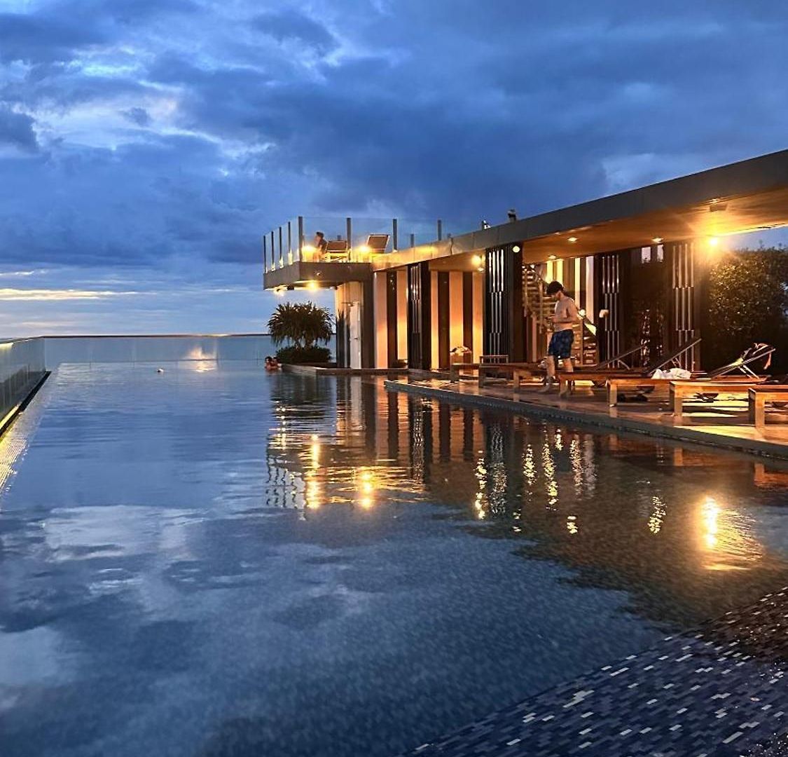 The Base High Floor And Seaview * Pattaya