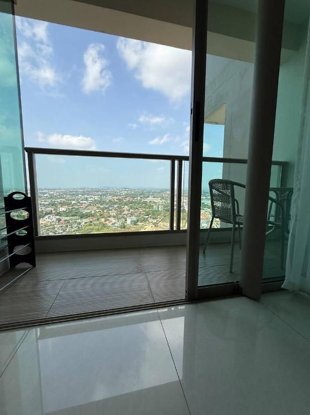 Riviera Jomtien Luxury 1 Bedroom Infinity Pool Sea Views Apartment Pattaya