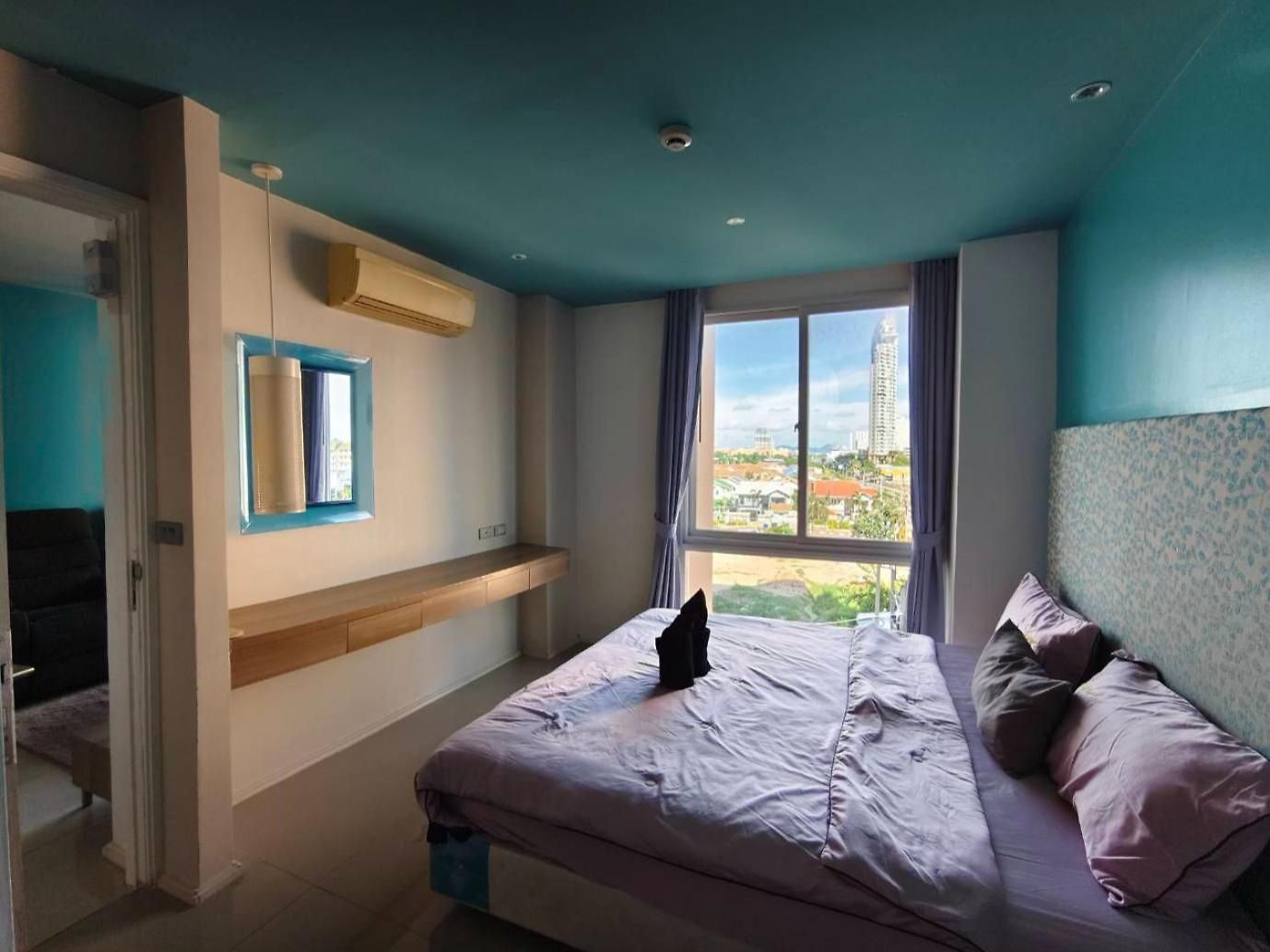 Atlantis 1 Bedroom With Balcony, Pool & Gym Apartment Pattaya