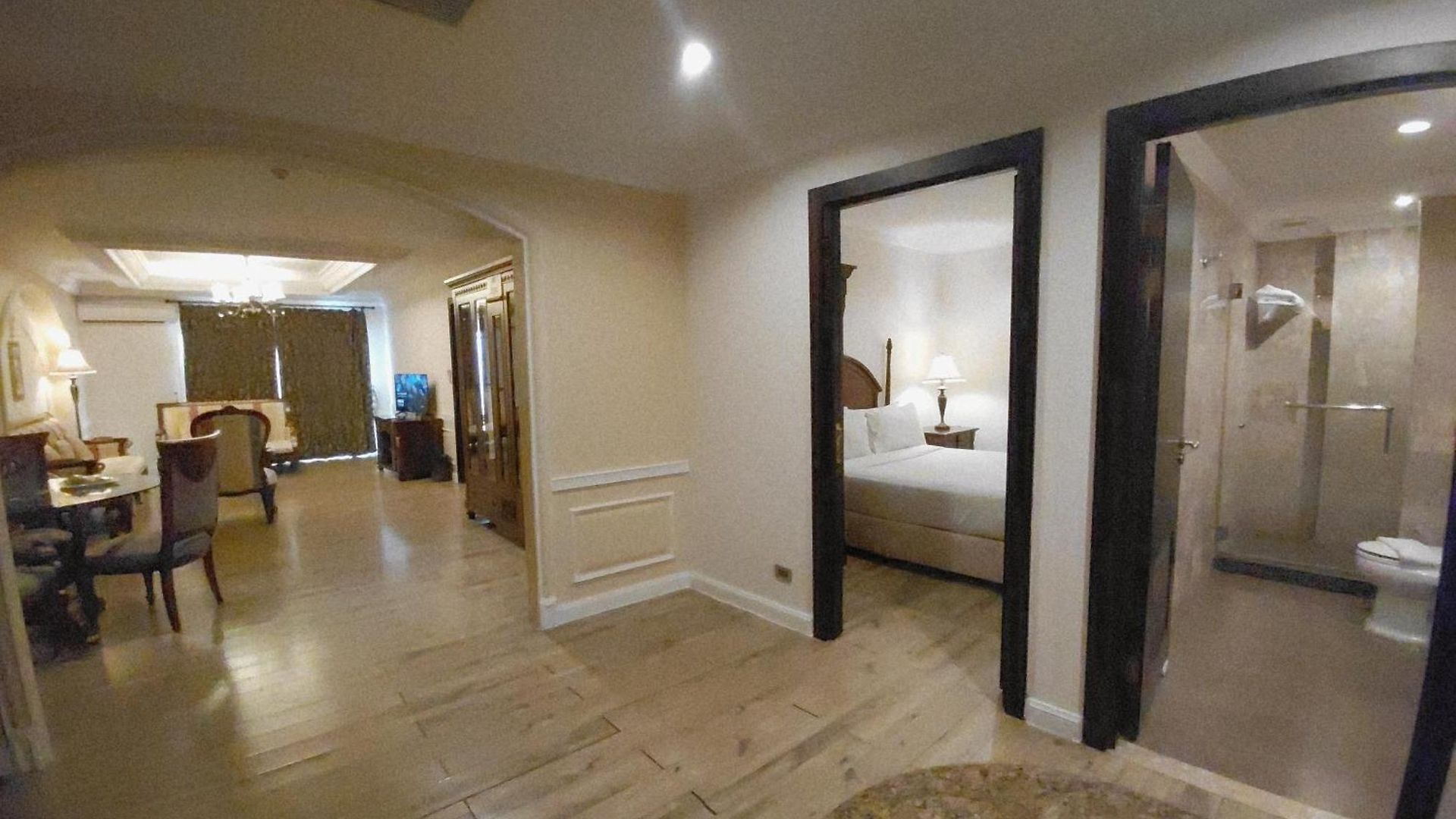 Spacious Serviced In *