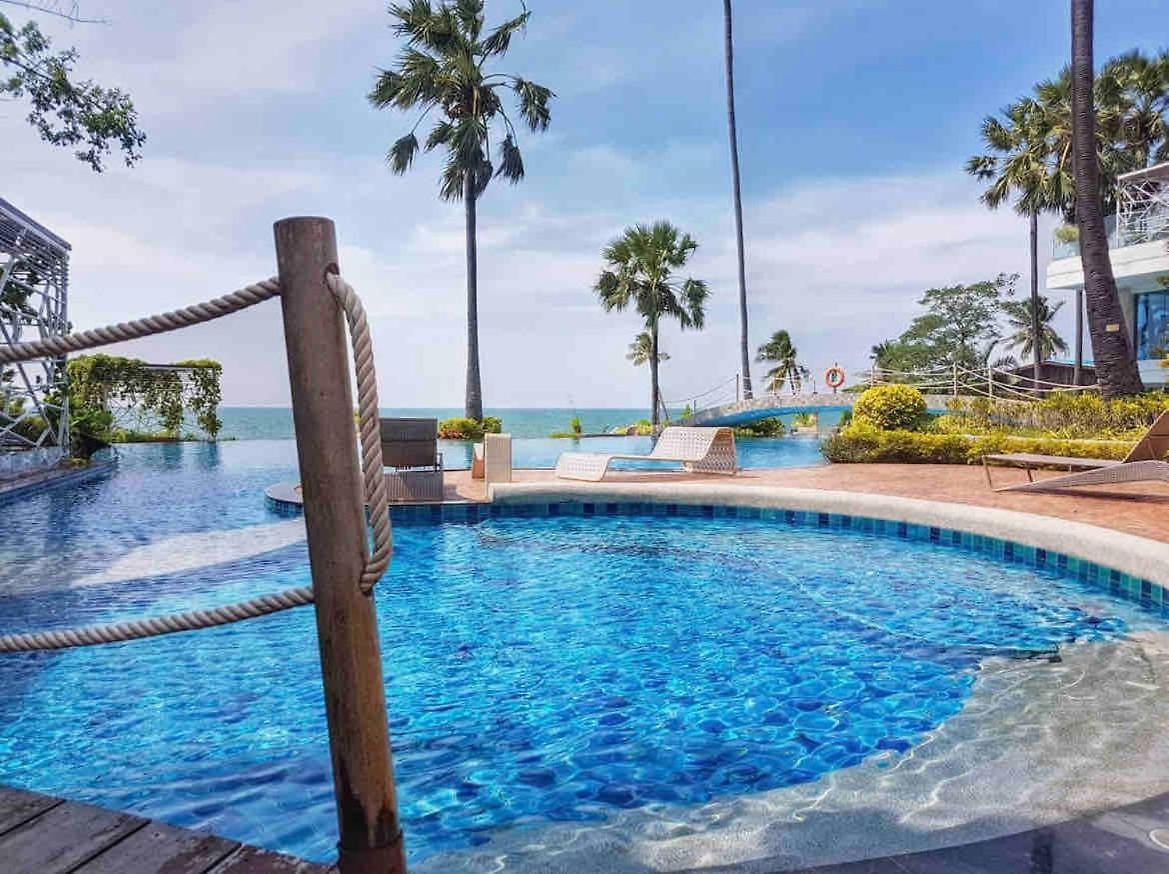 The Palm Sea View