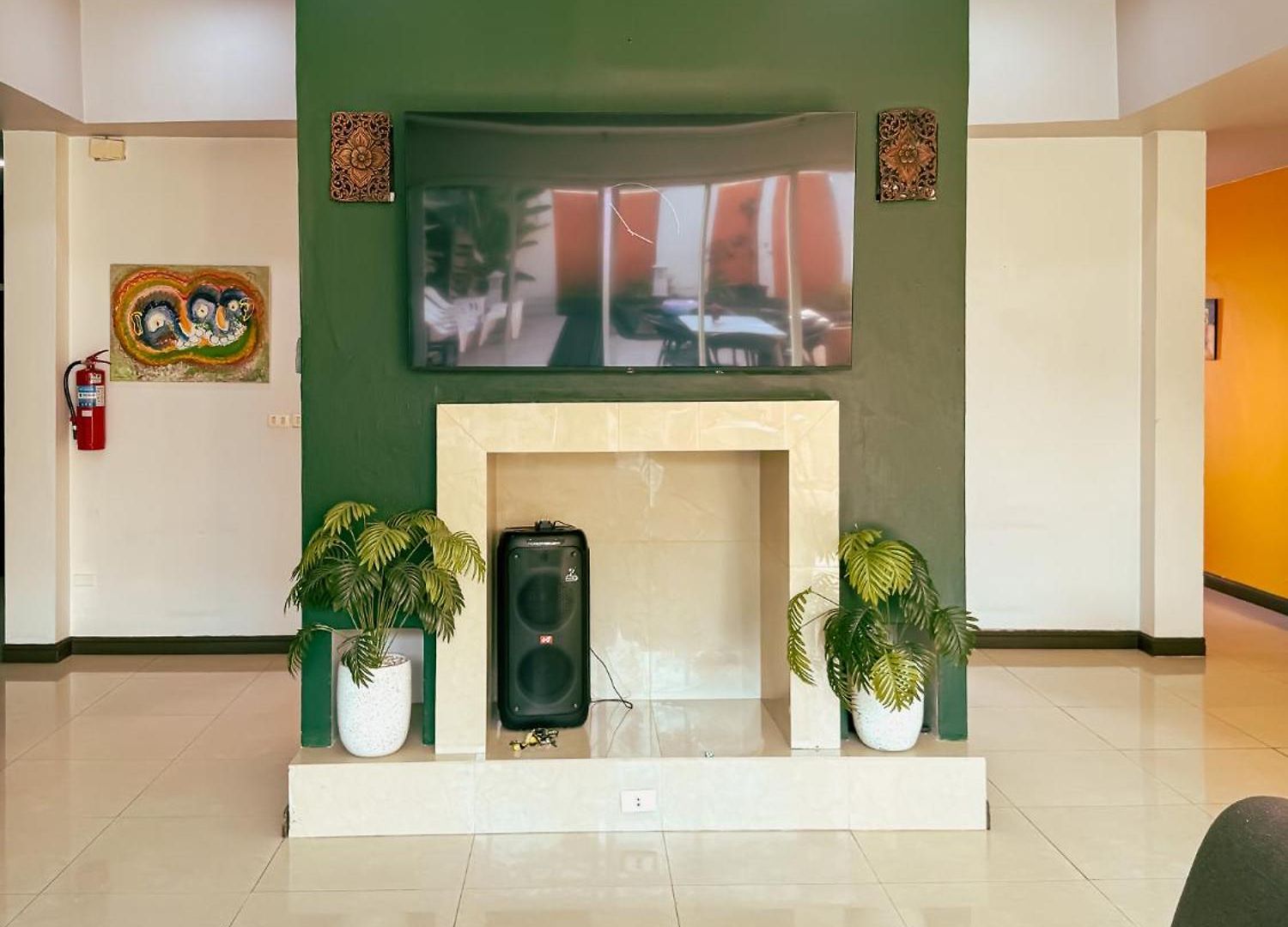 Magnitude 6 Bedroom In Pratumnak *