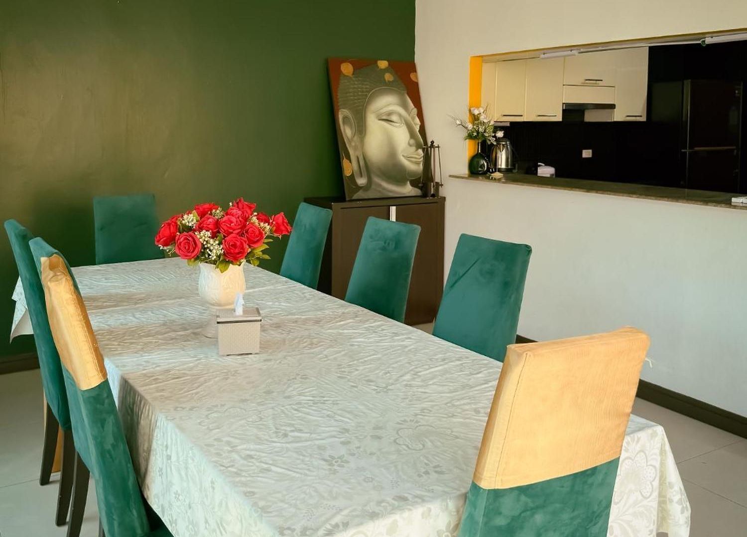 Magnitude 6 Bedroom In Pratumnak Apartment *
