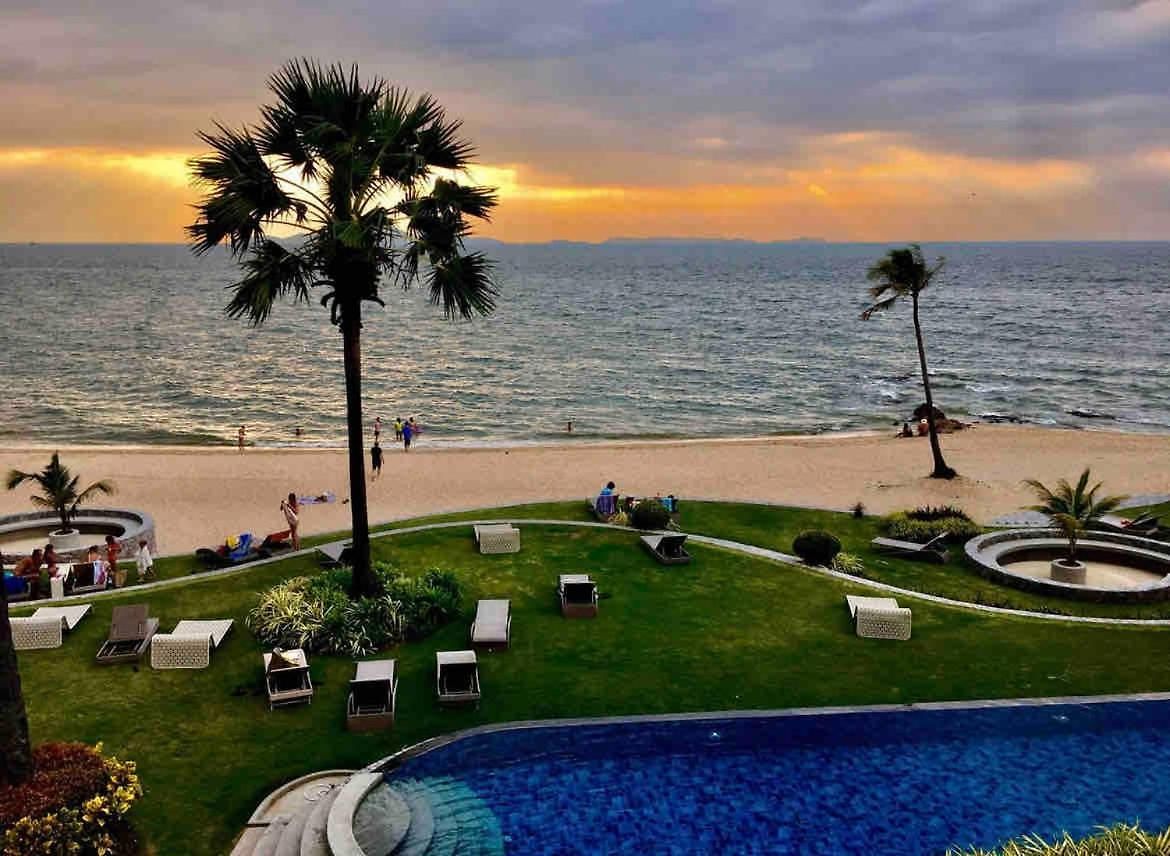 The Palm Sea View Apartment Pattaya