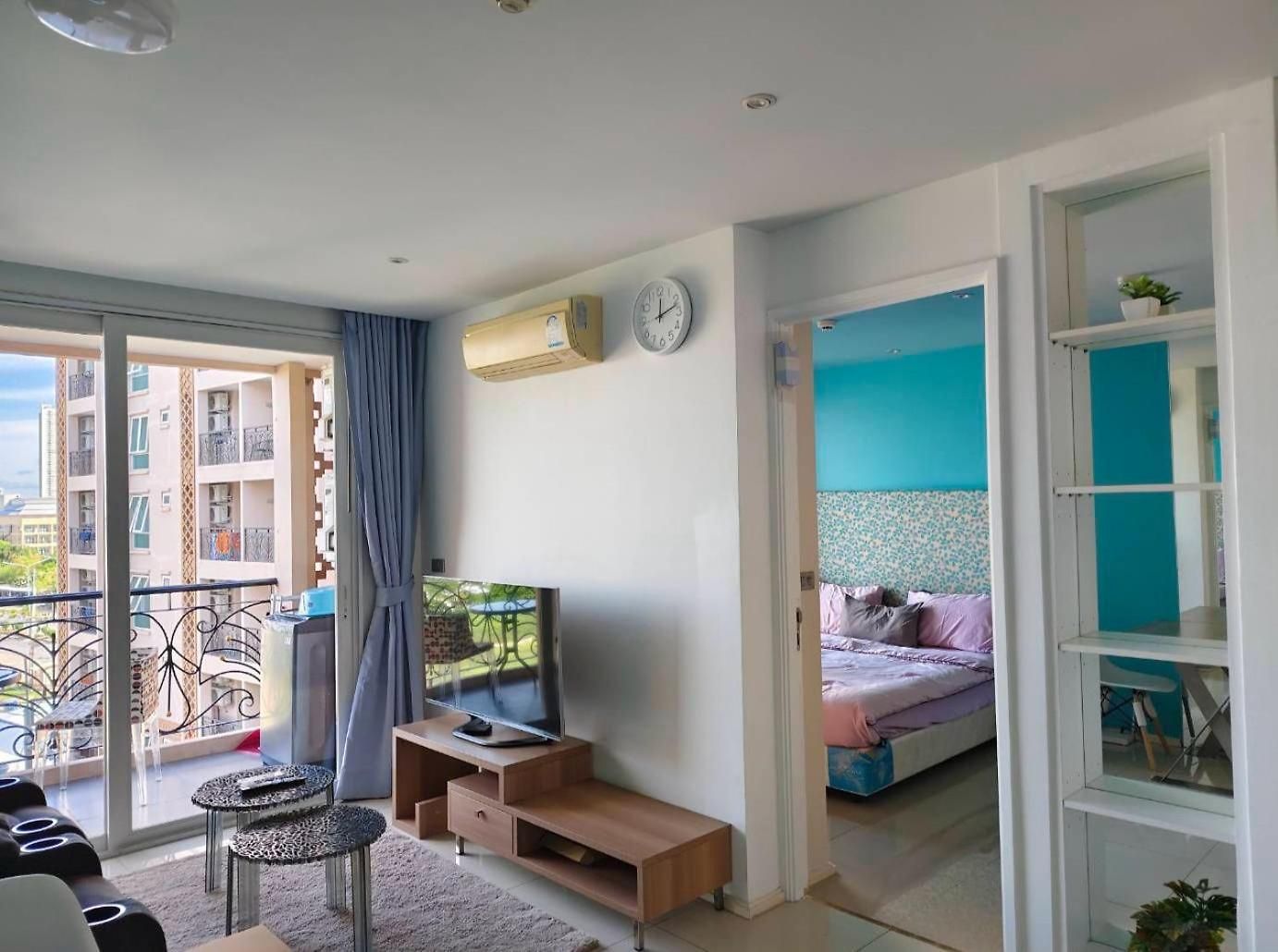 Atlantis 1 Bedroom With Balcony, Pool & Gym Pattaya