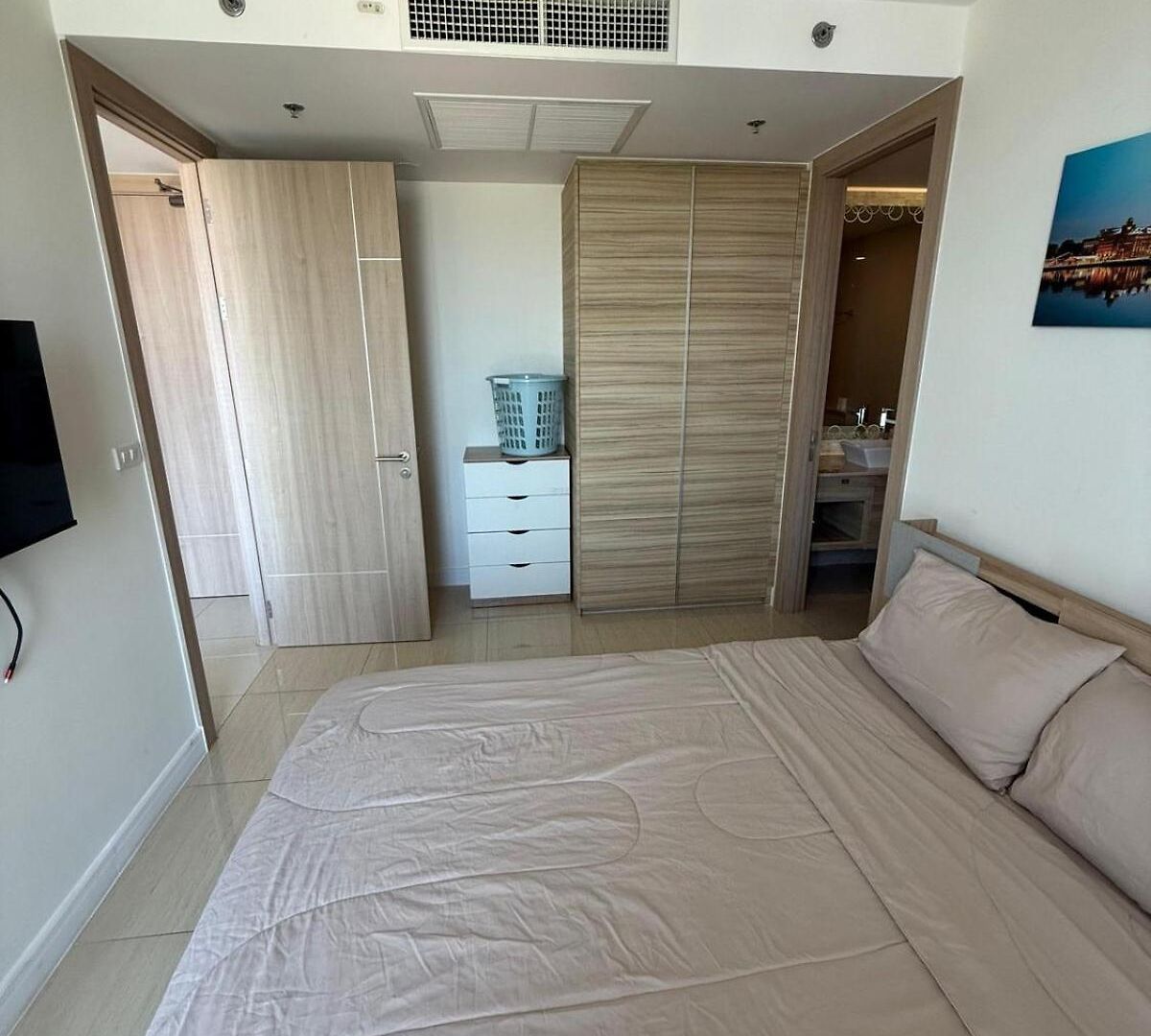 Riviera Jomtien Luxury 1 Bedroom Infinity Pool Sea Views Apartment