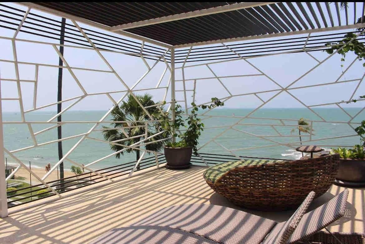 The Palm Sea View Apartment *