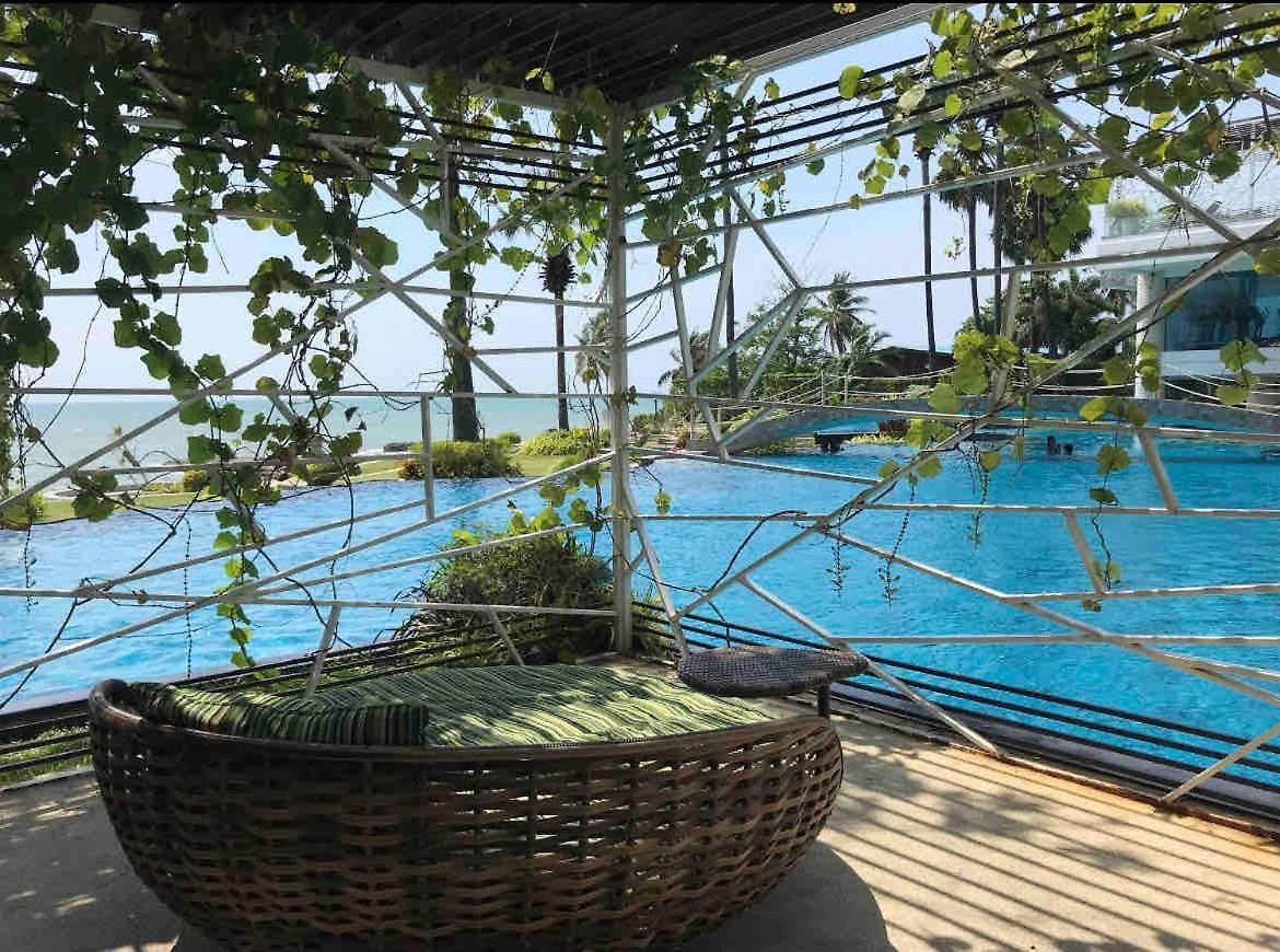 The Palm Sea View Apartment