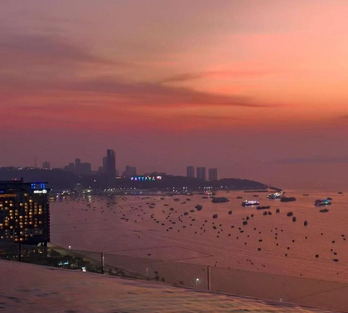 Centric Sea 40th Floor Sea View Infinity Pool On The Floor 21 Terminal Centum Walking Street 6th Lane Temple Of Truth Apartment *