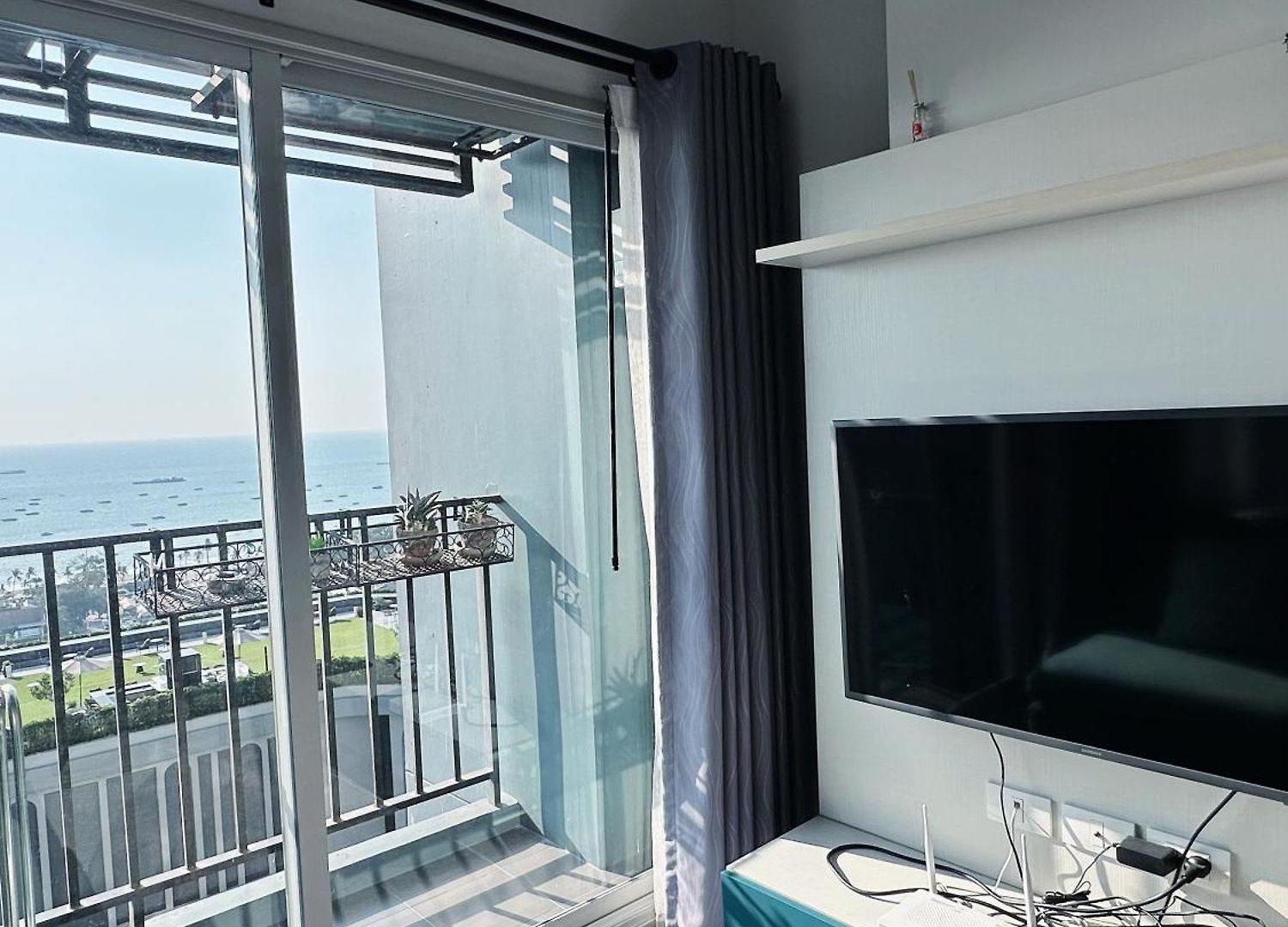 Centric Sea 21st Floor Sea View Floor Infinity Pool 21 Terminal Centara Walking Street 6th Lane Temple Of Truth *