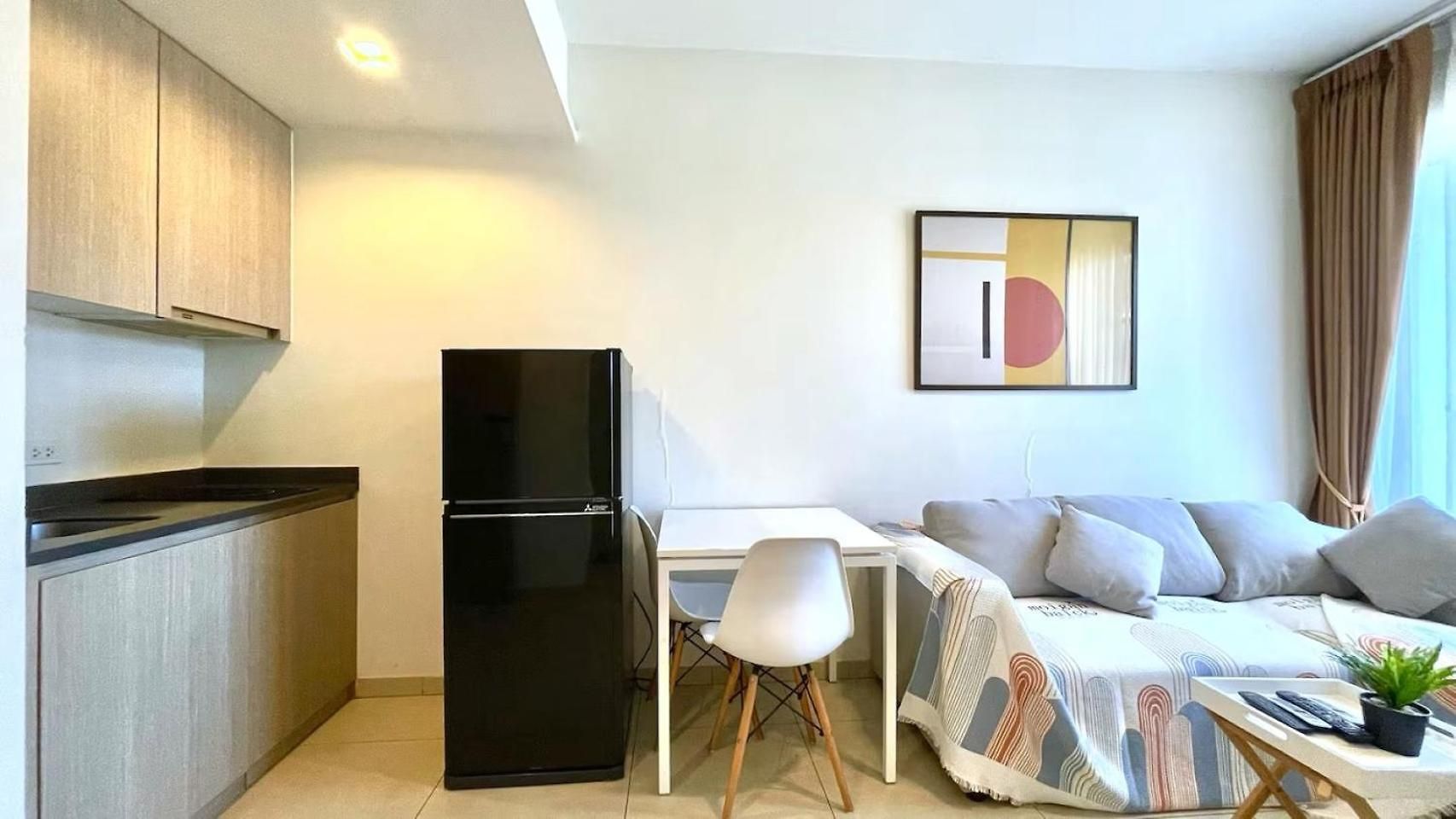 Unixx South Apartment