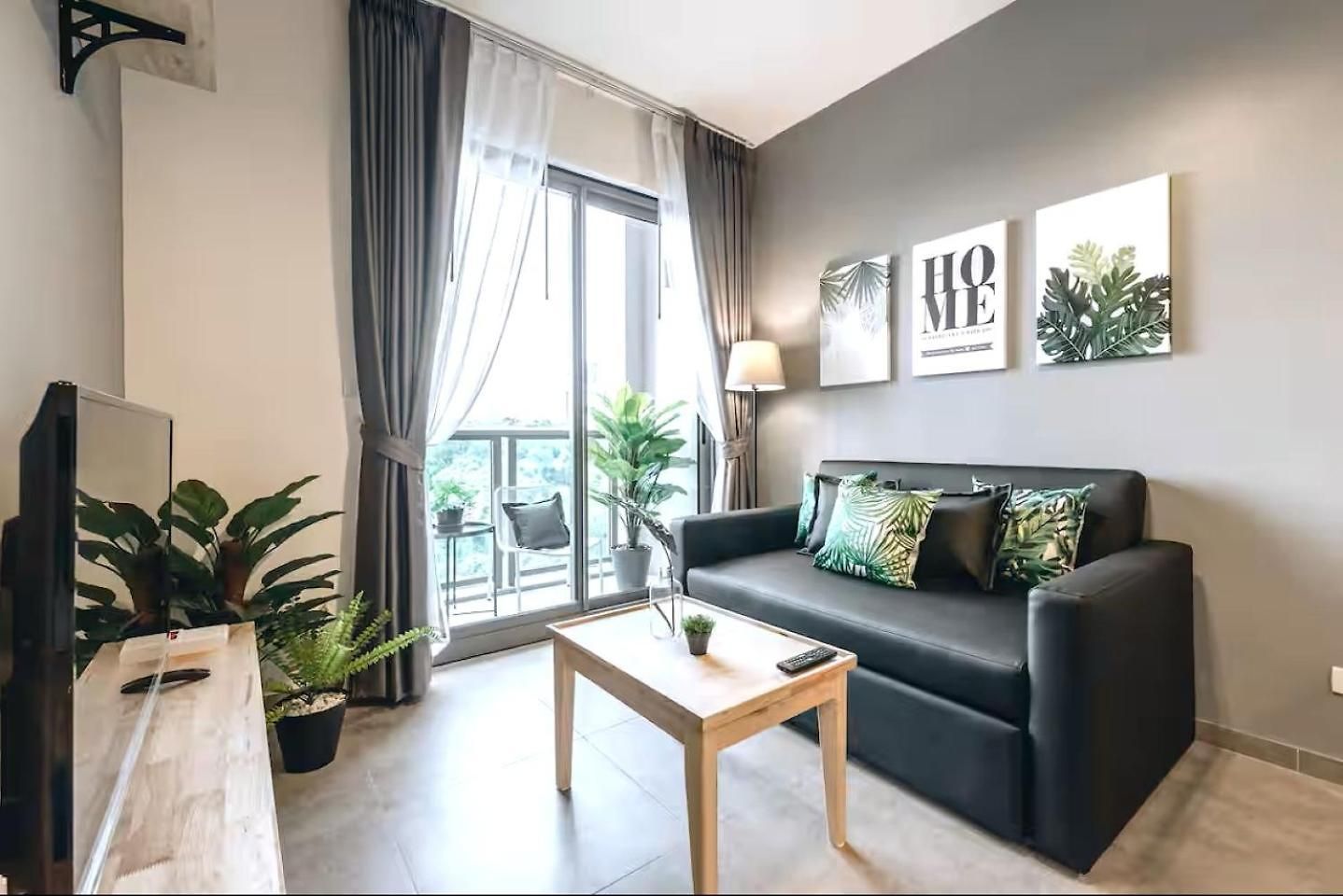 Unixx South Apartment *