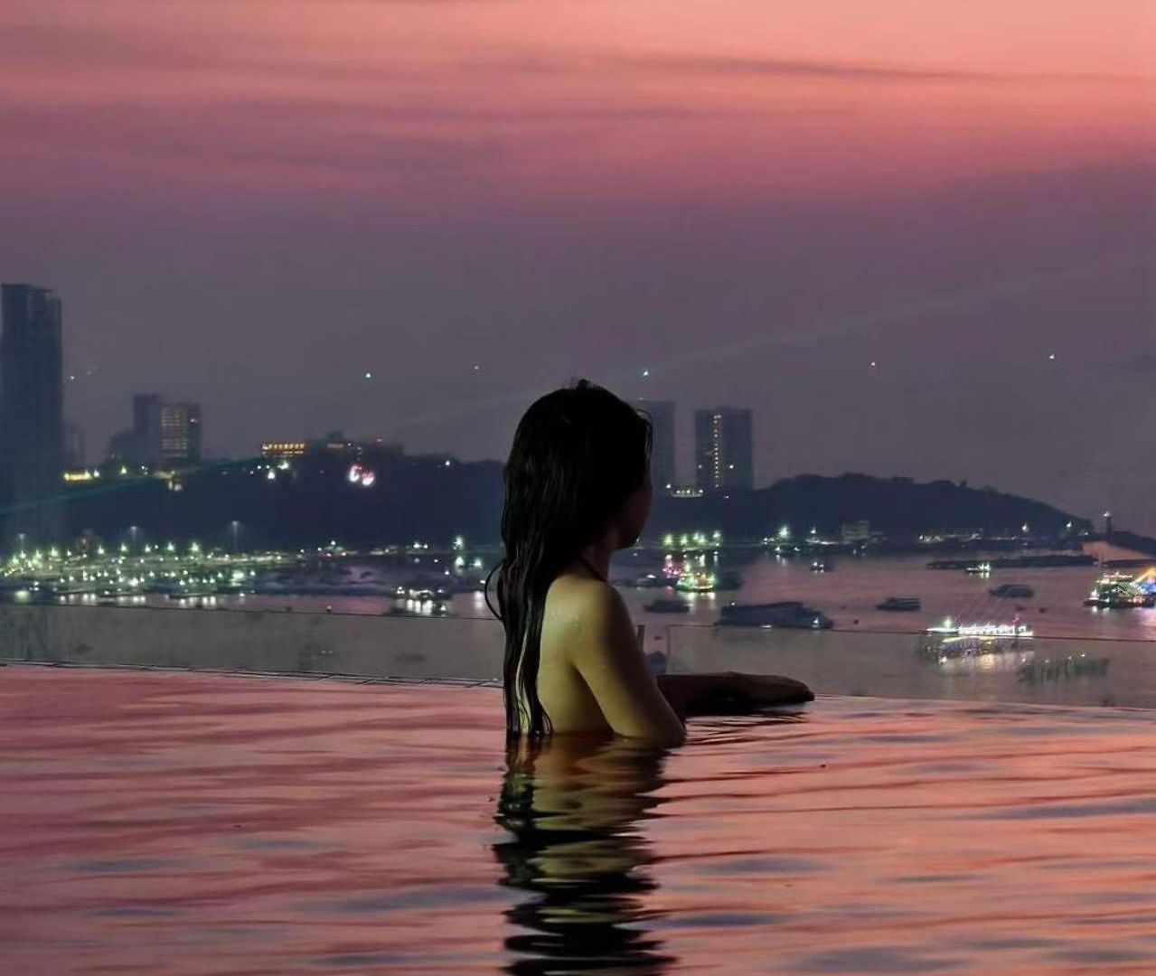 Centric Sea 21st Floor Sea View Floor Infinity Pool 21 Terminal Centara Walking Street 6th Lane Temple Of Truth Apartment