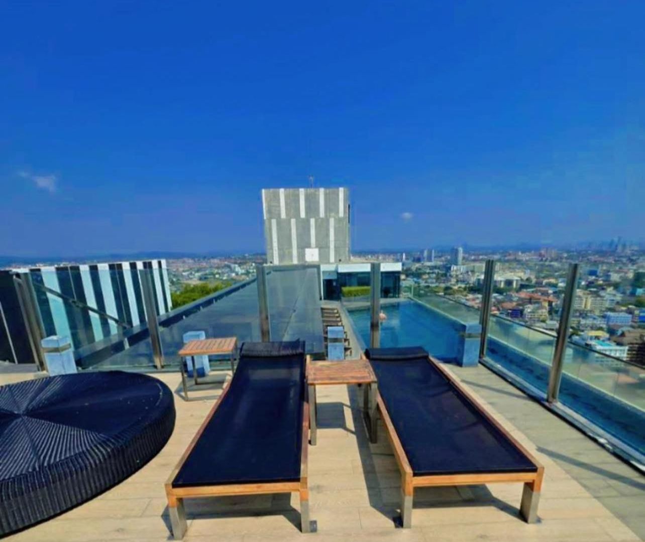 The Base Seaview Apartment Pattaya