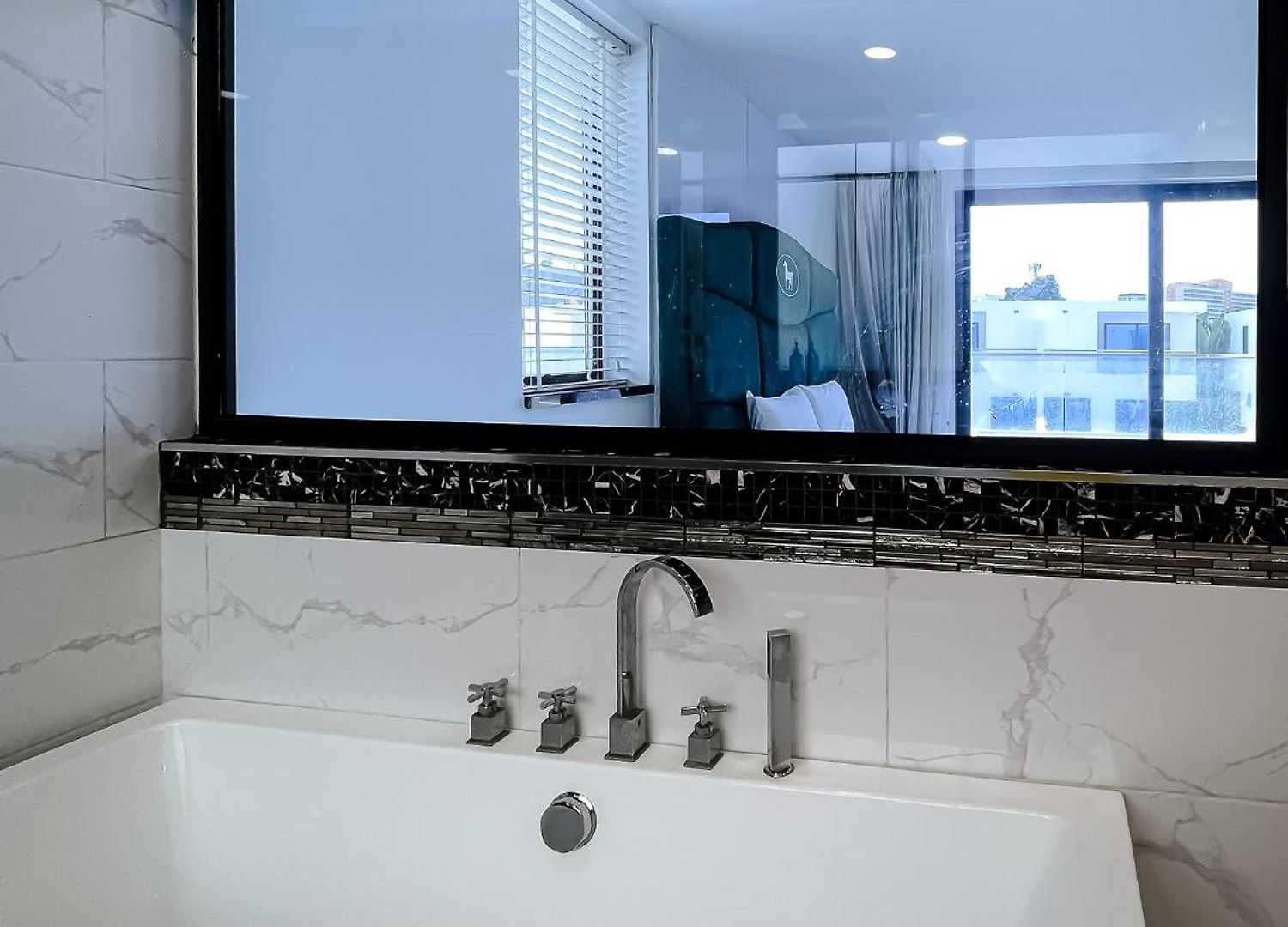 Apartment Magnitude 8 Bedroom In Palm Spring Pattaya