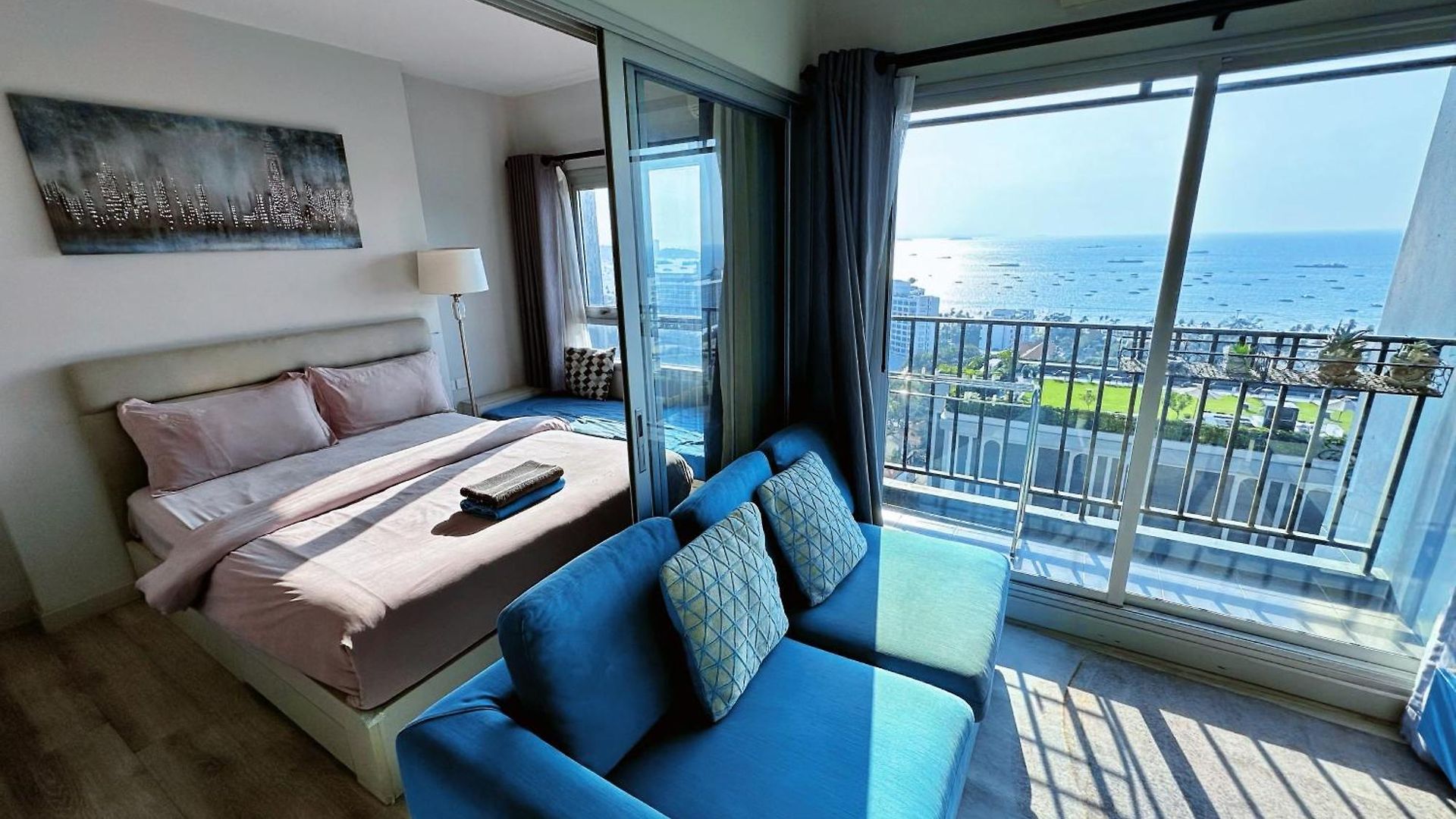 Centric Sea 21st Floor Sea View Floor Infinity Pool 21 Terminal Centara Walking Street 6th Lane Temple Of Truth Apartment Pattaya