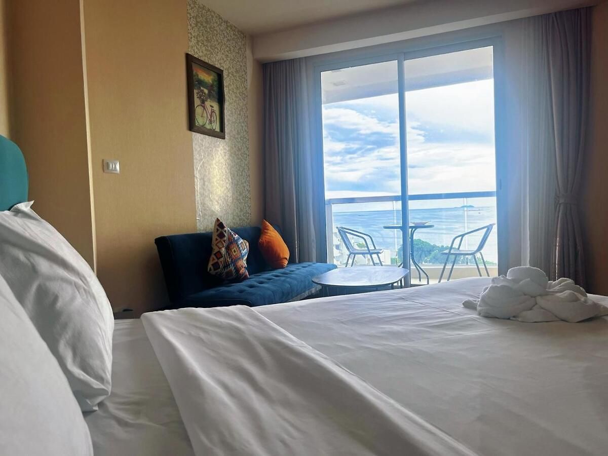 The Palm Sea View Apartment