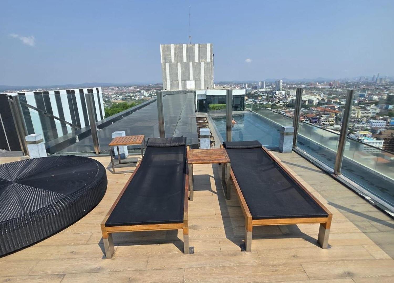 The Base Thai Apartment
