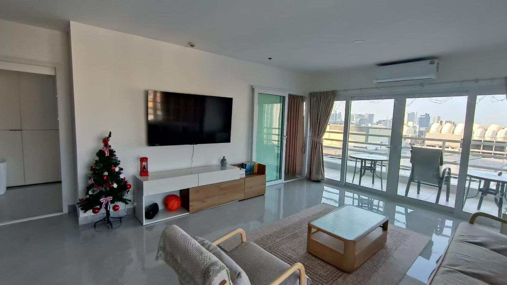 View Talay 6 By Sunshine Apartment Pattaya