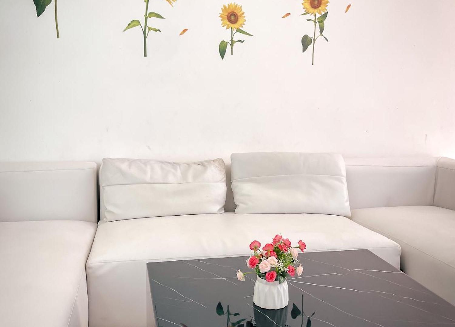 Apartment Magnitude 8 Bedroom In Palm Spring *
