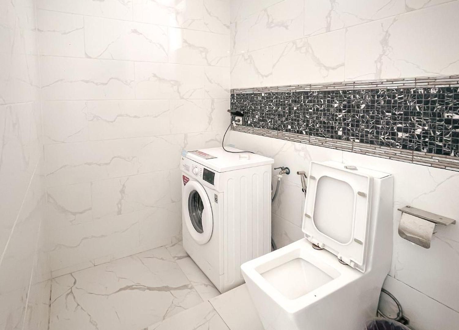Magnitude 8 Bedroom In Palm Spring Pattaya