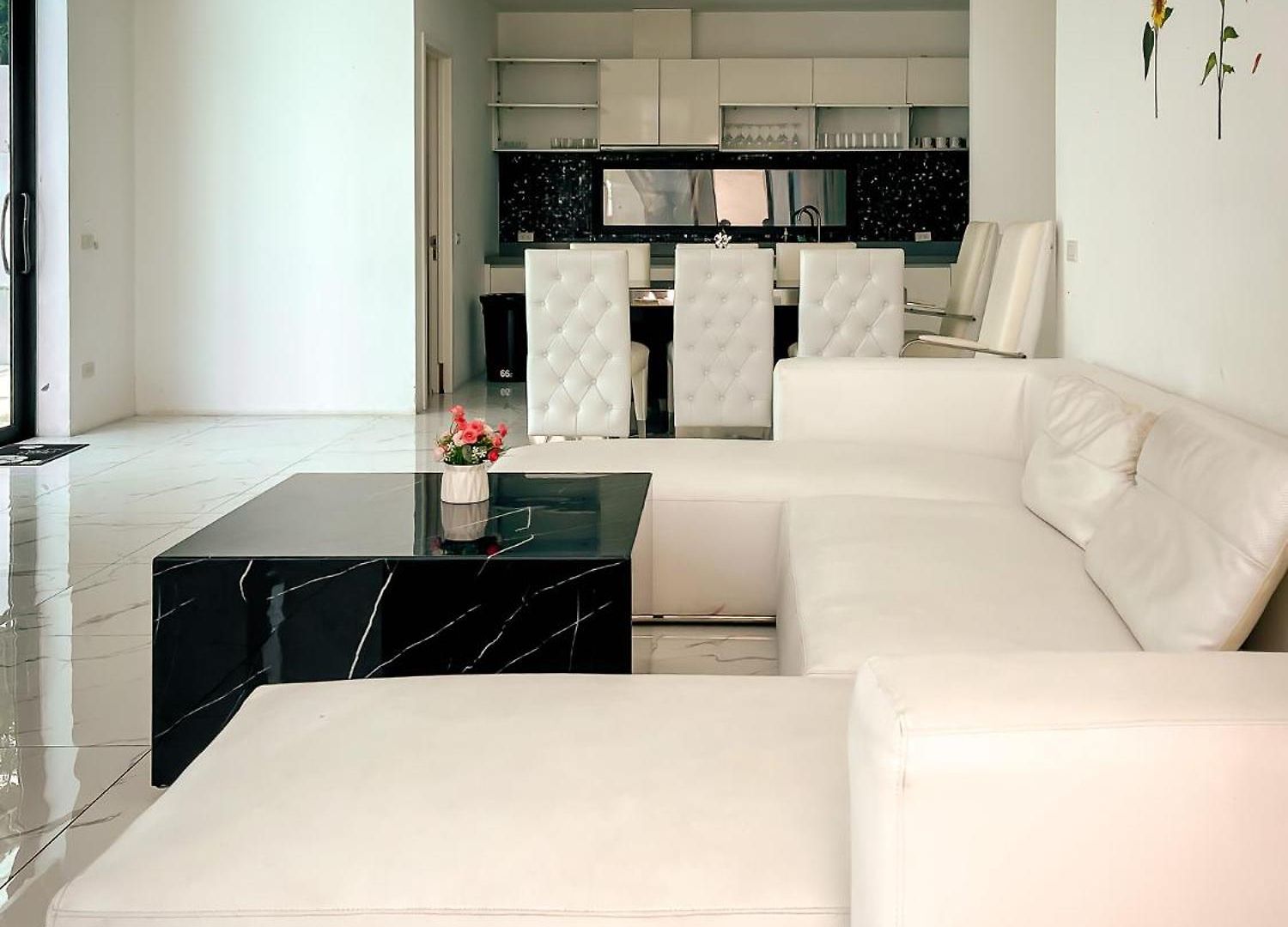 Apartment Magnitude 8 Bedroom In Palm Spring *
