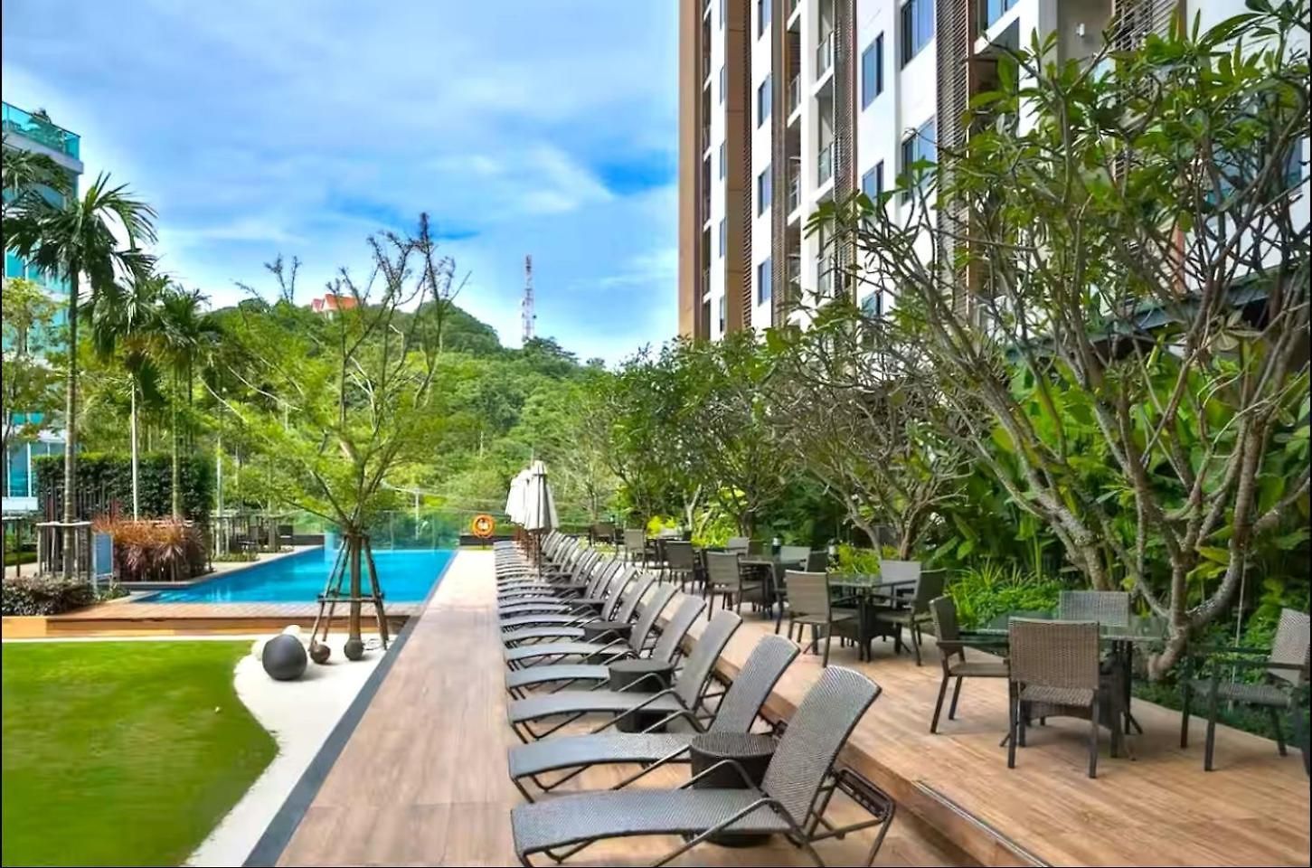 Unixx South Apartment *