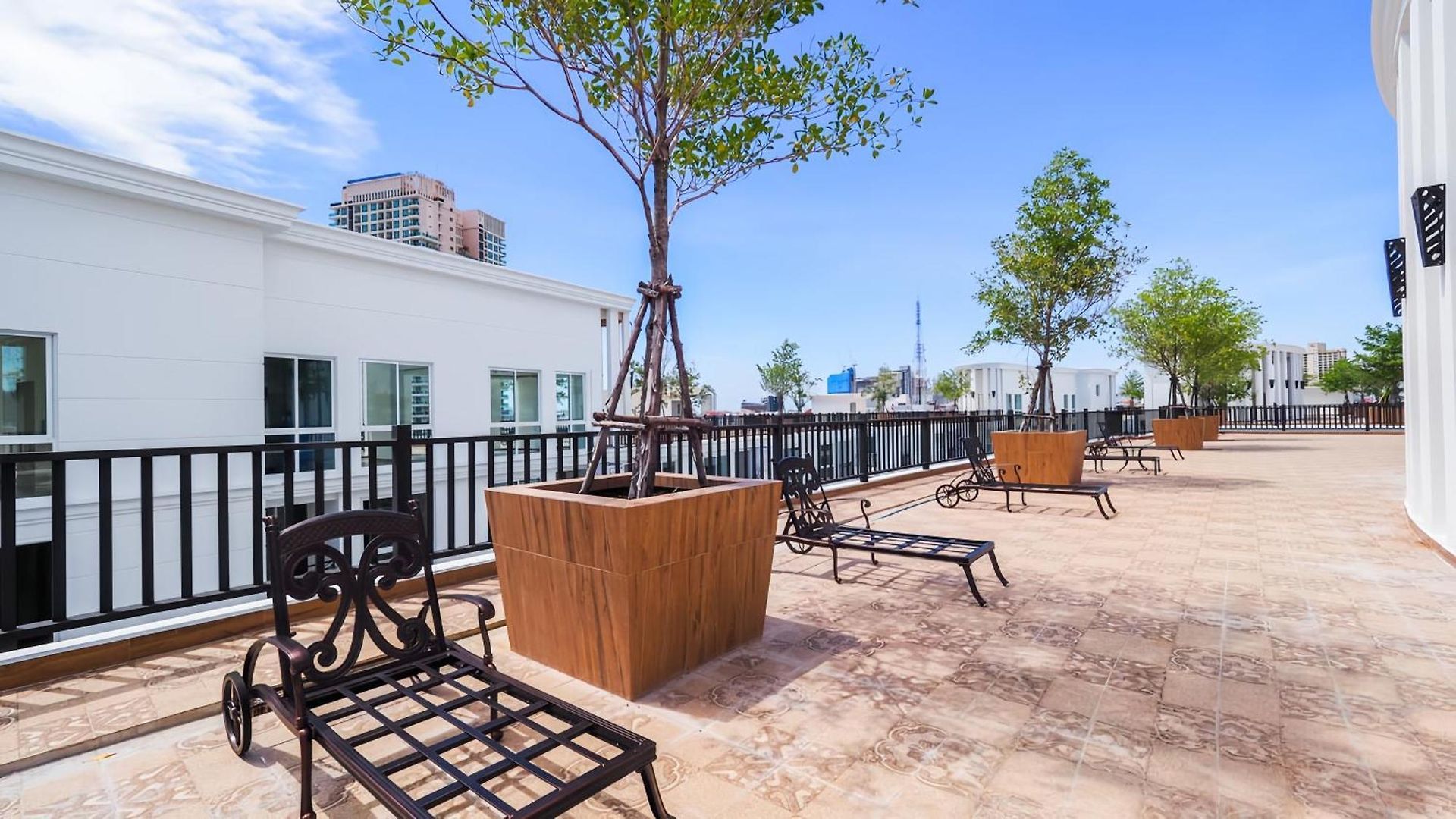 Apartment Olympus Garden Pattaya