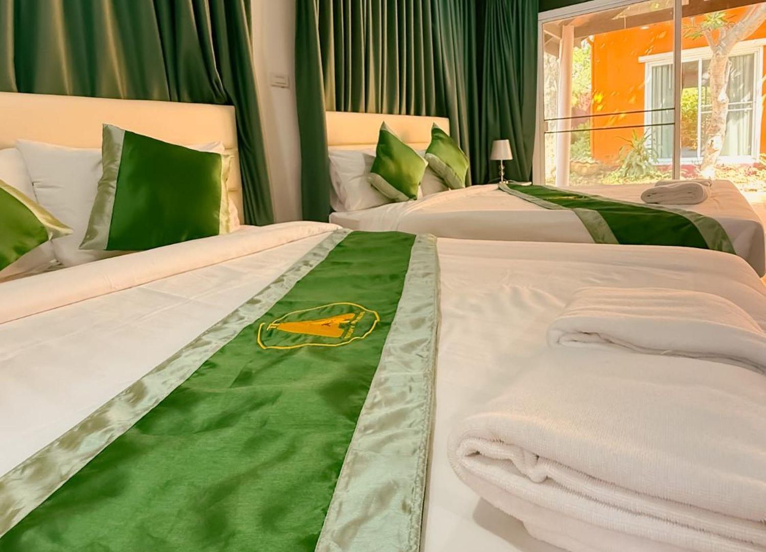 Magnitude 6 Bedroom In Pratumnak Pattaya