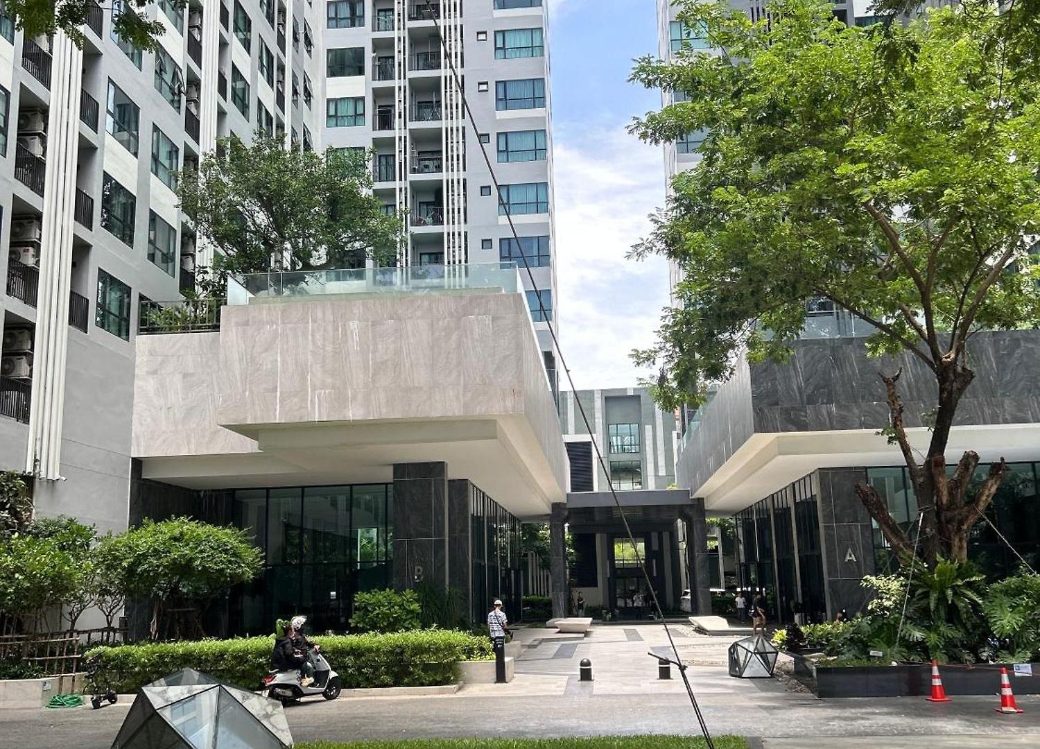 The Base Seaview Apartment Pattaya