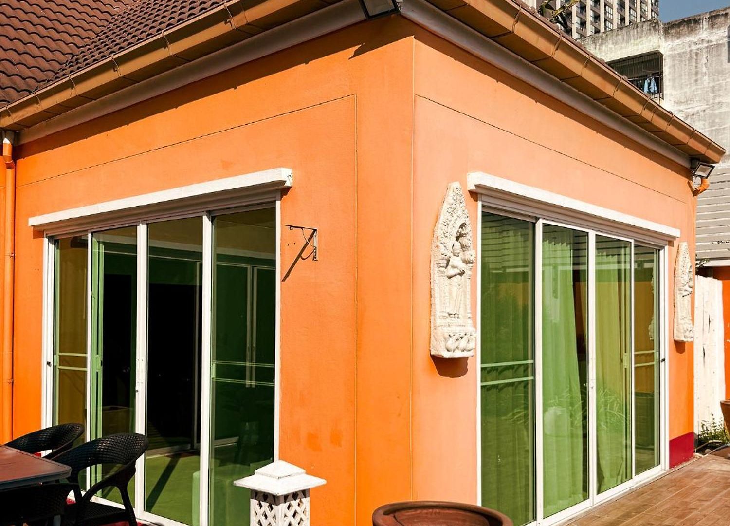Magnitude 6 Bedroom In Pratumnak *
