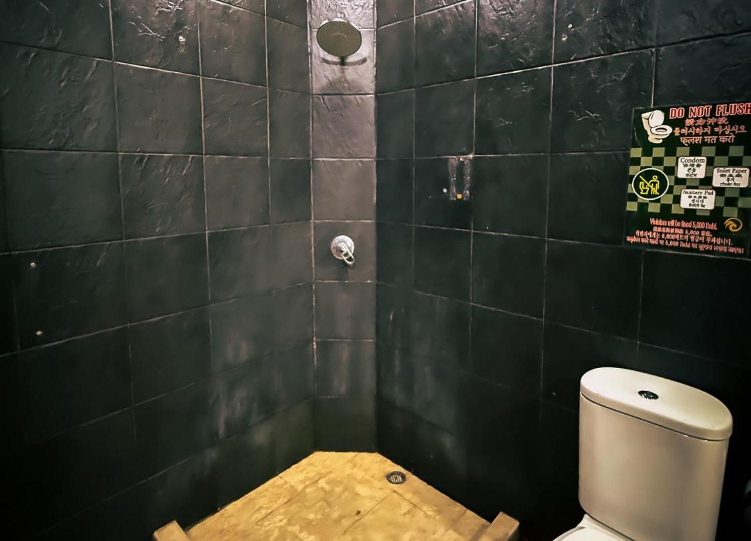Magnitude 6 Bedroom In Pratumnak Apartment