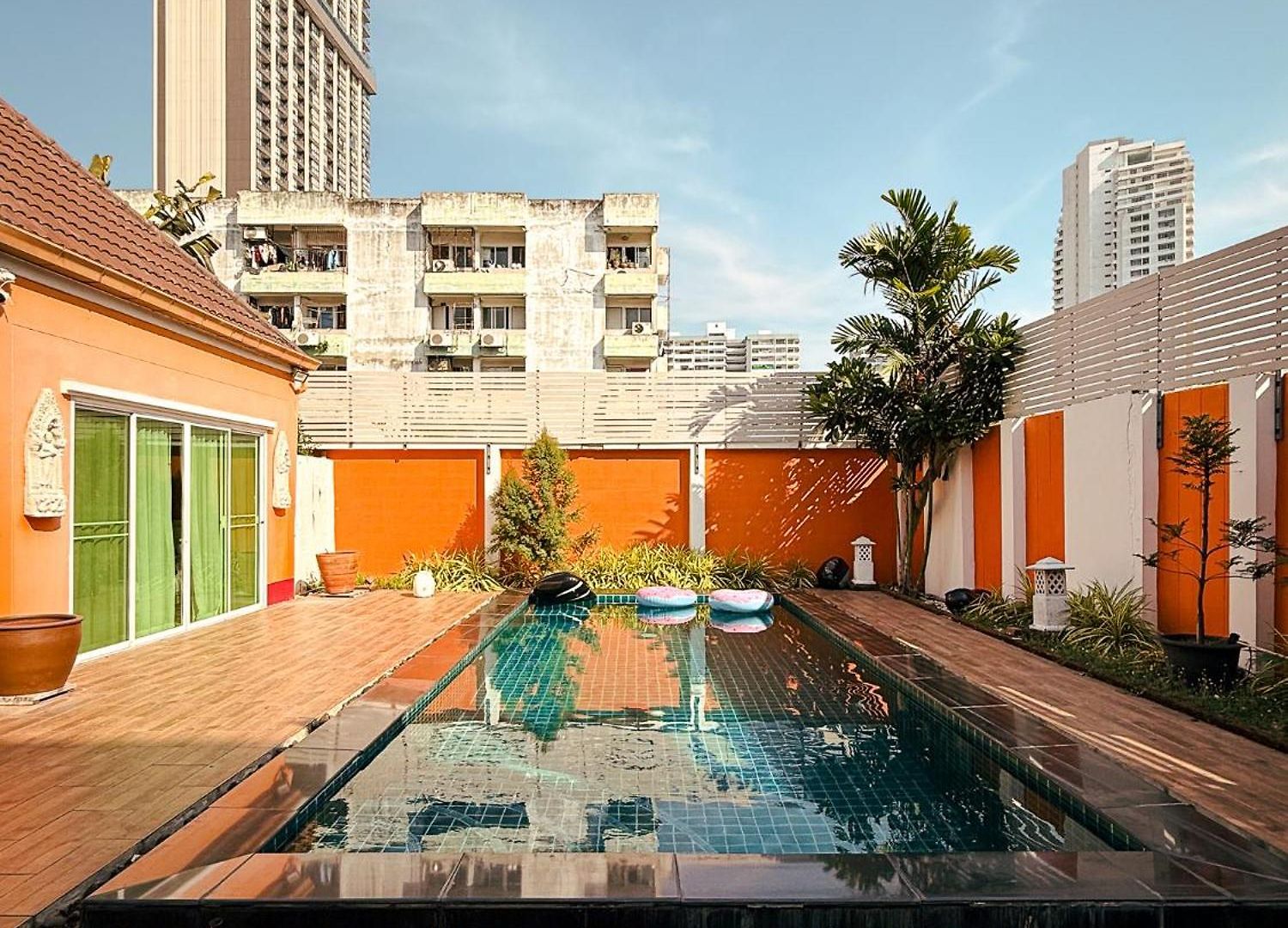 Apartment Magnitude 6 Bedroom In Pratumnak
